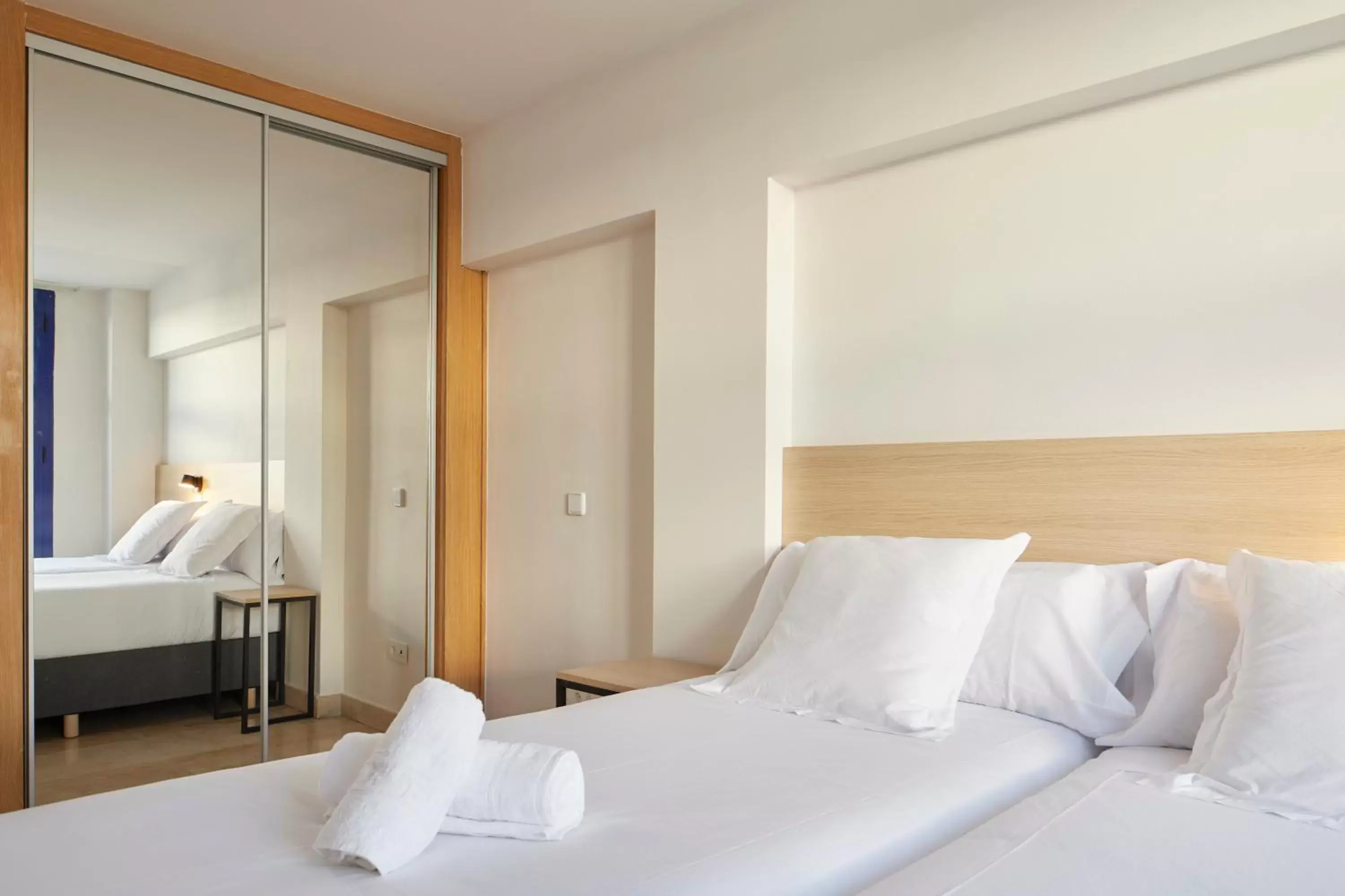 Bed in Hotel Logroño Avda de Madrid 25