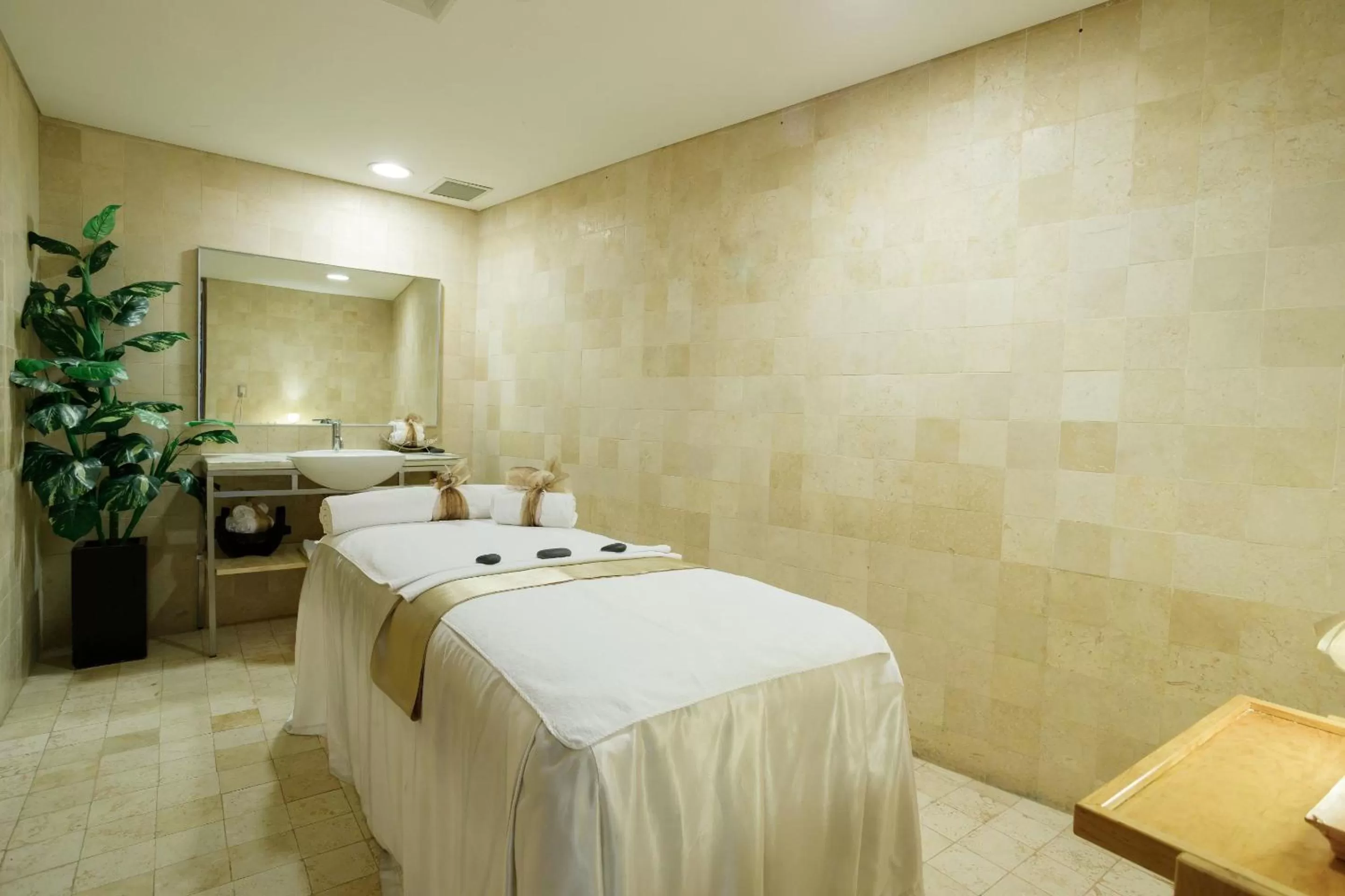 Spa and wellness centre/facilities in Camino Real Santa Fe
