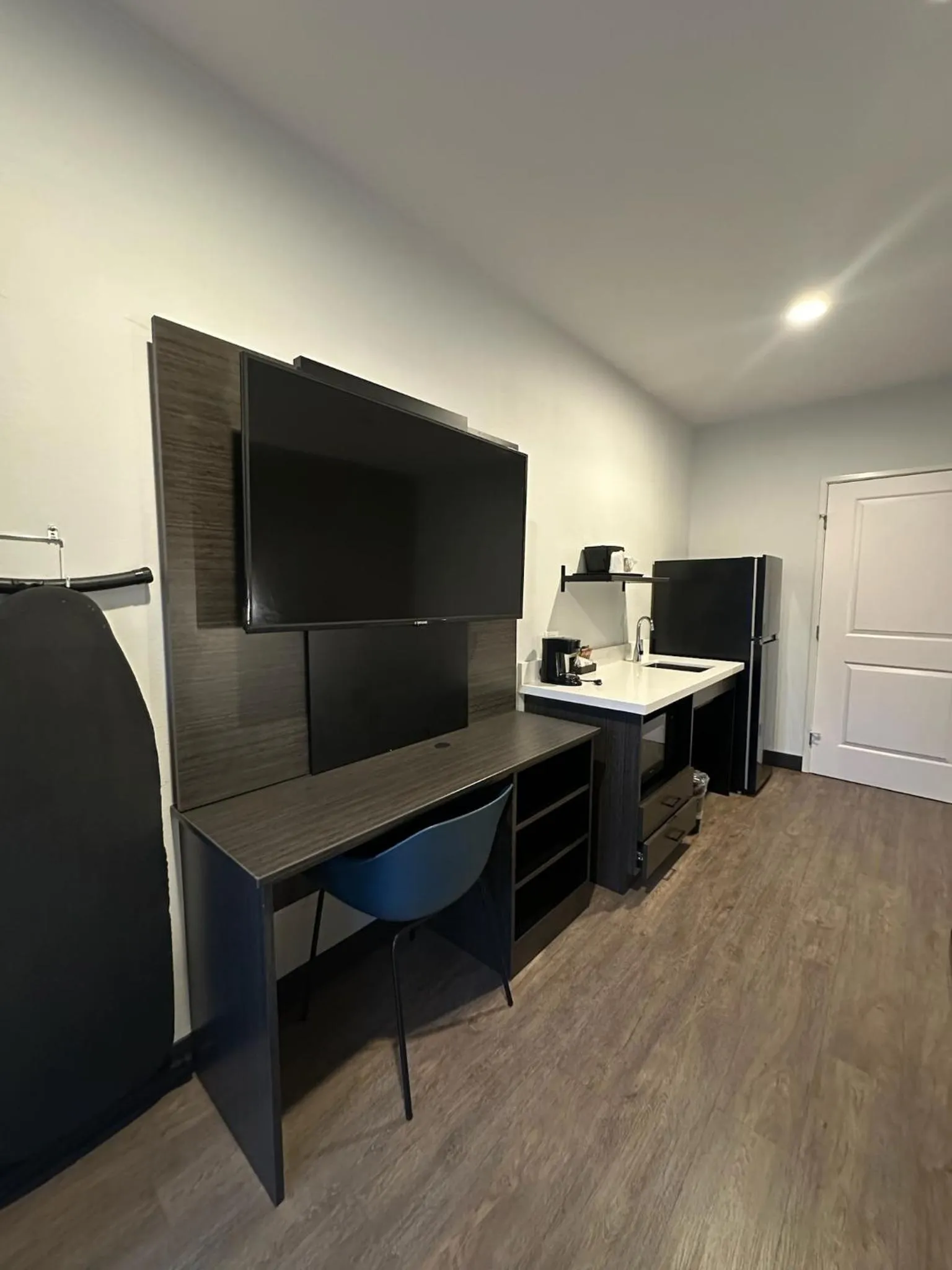 TV/Entertainment Center in Hotel del SOL