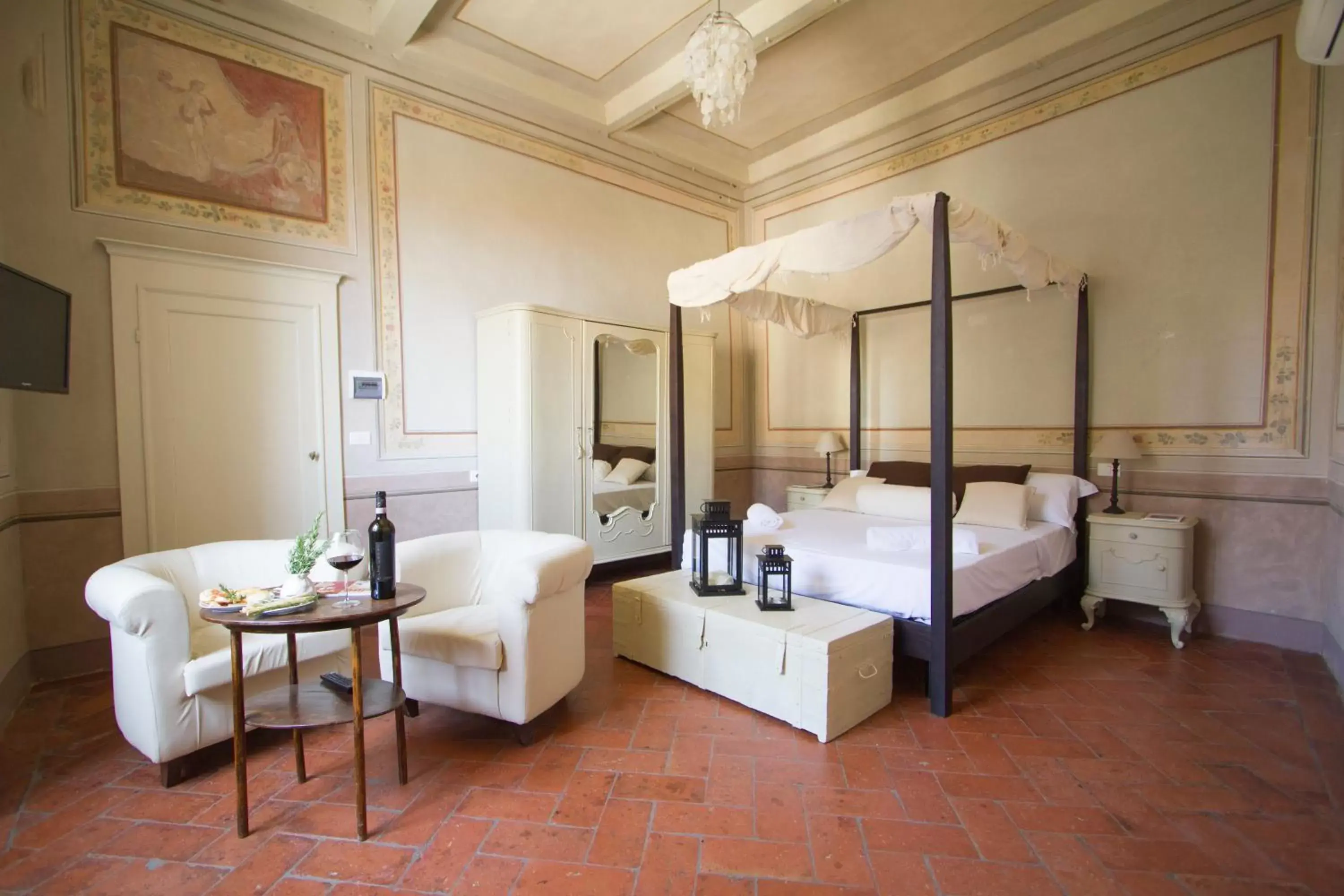 Bathroom in Cortona Suite