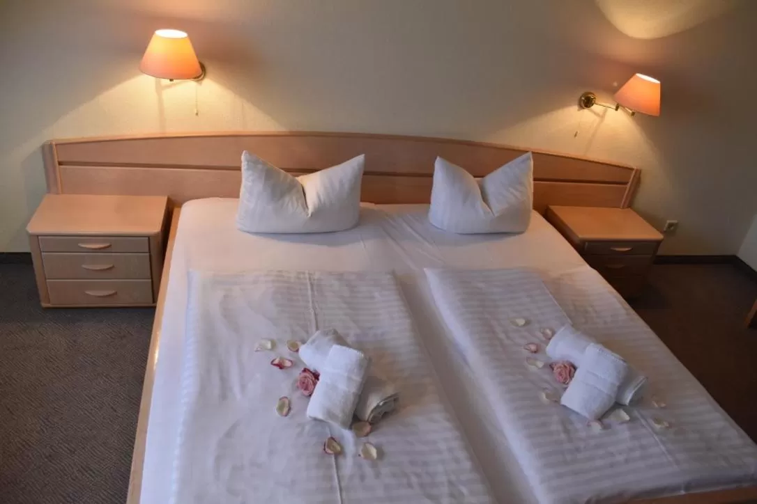 Bed in Hotel Trebeltal