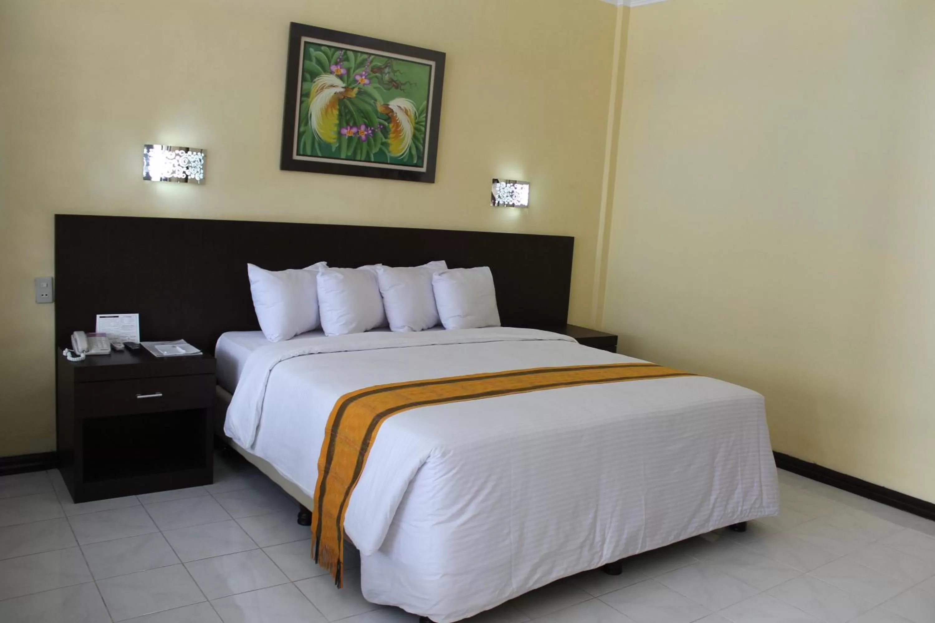 Bedroom, Bed in Khas Parapat