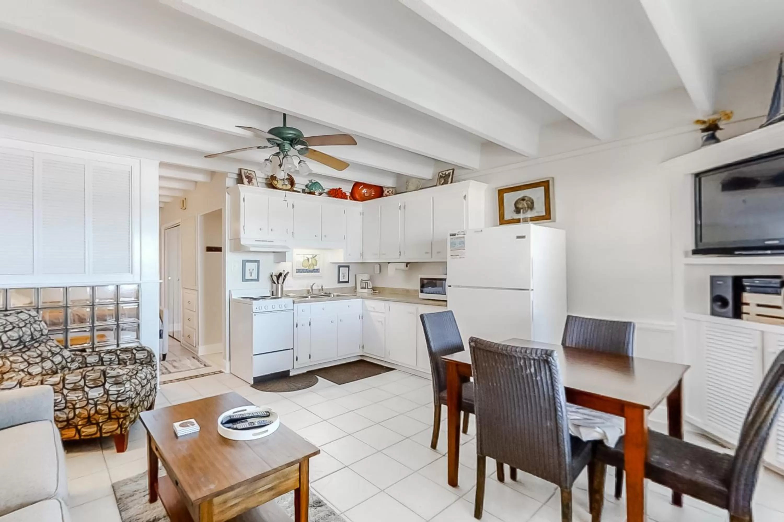 Apartment in Gulf Village II