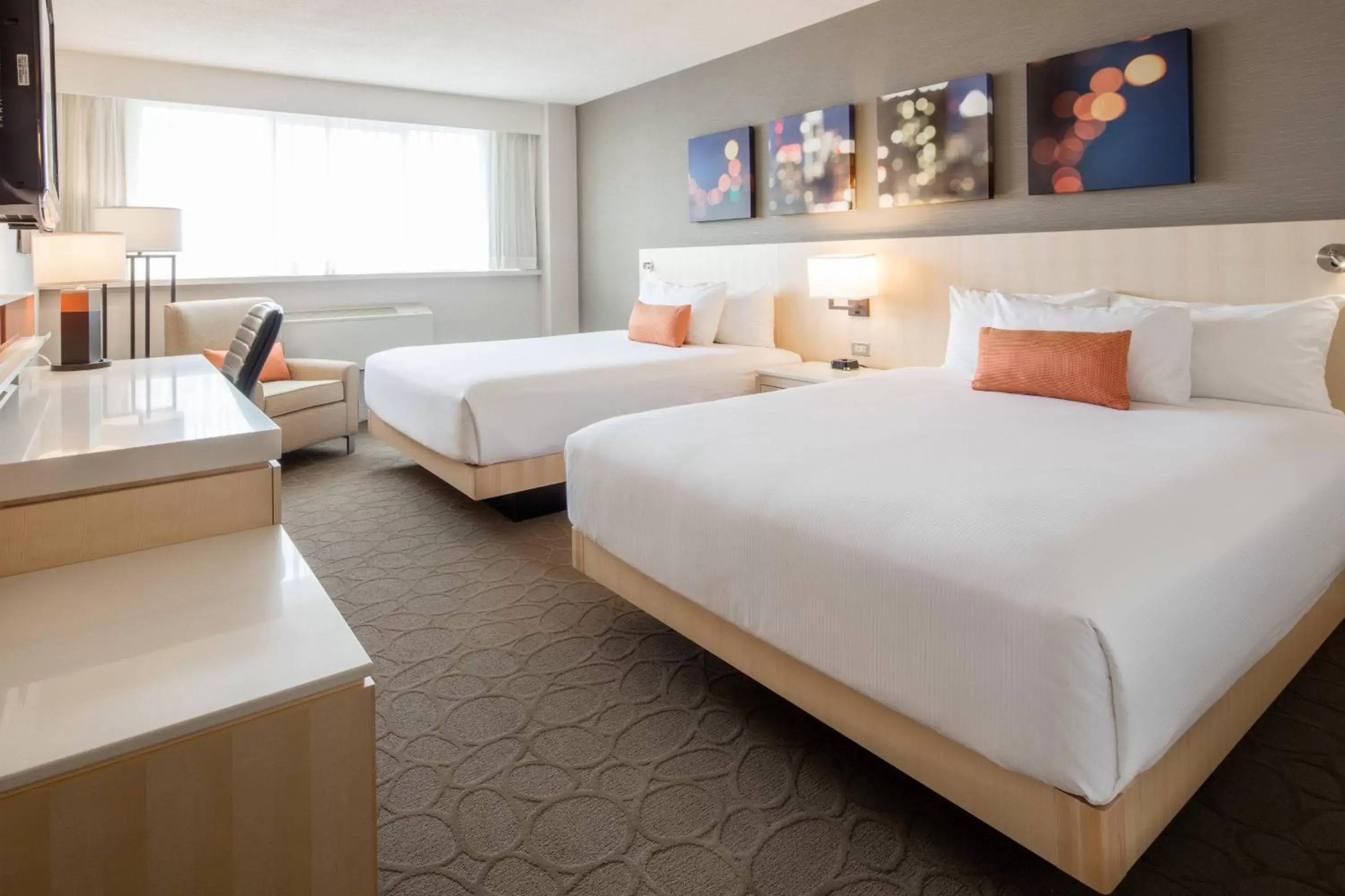 Bedroom, Bed in Delta Hotels by Marriott Beausejour