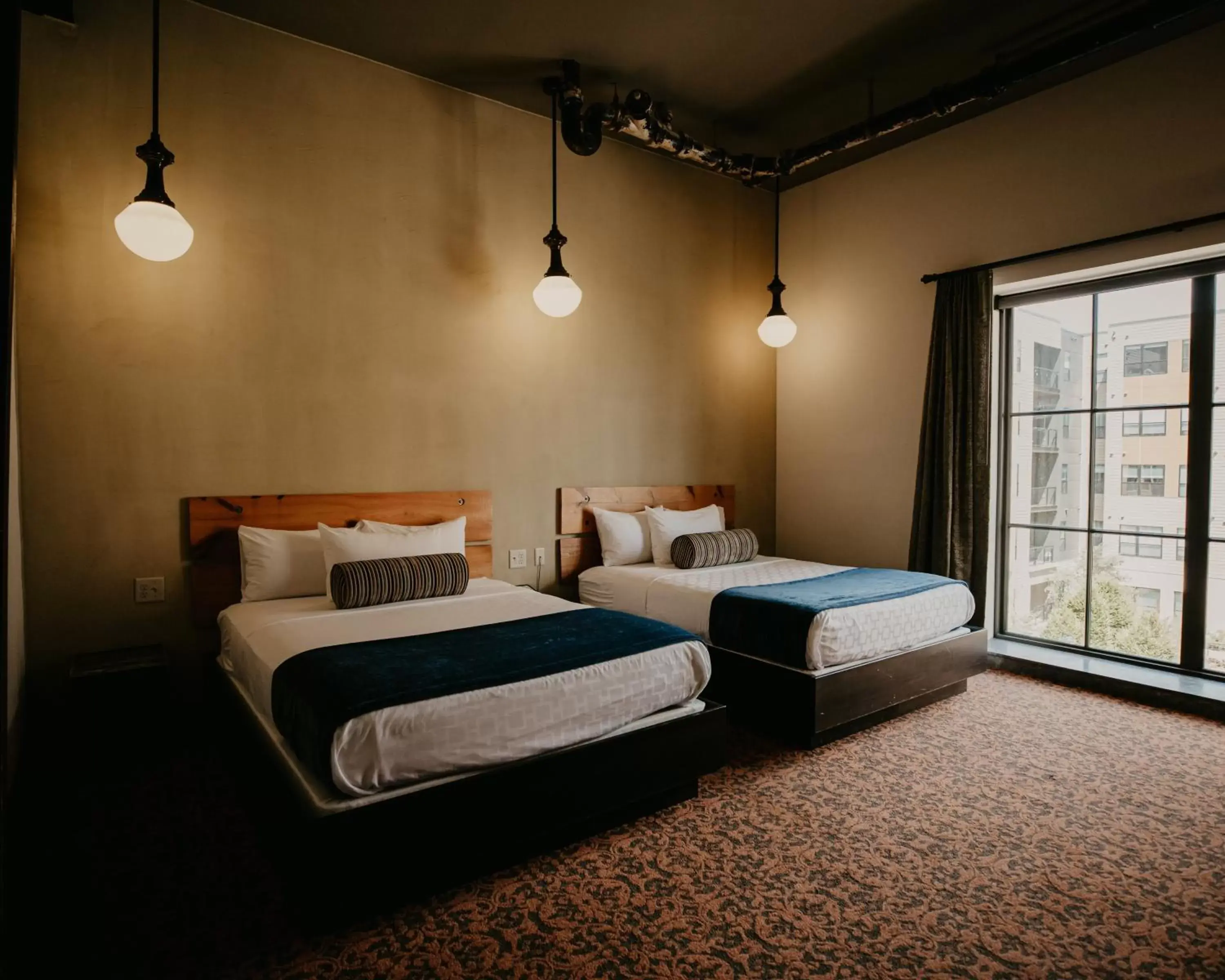 Guests, Bed in Brewhouse Inn and Suites