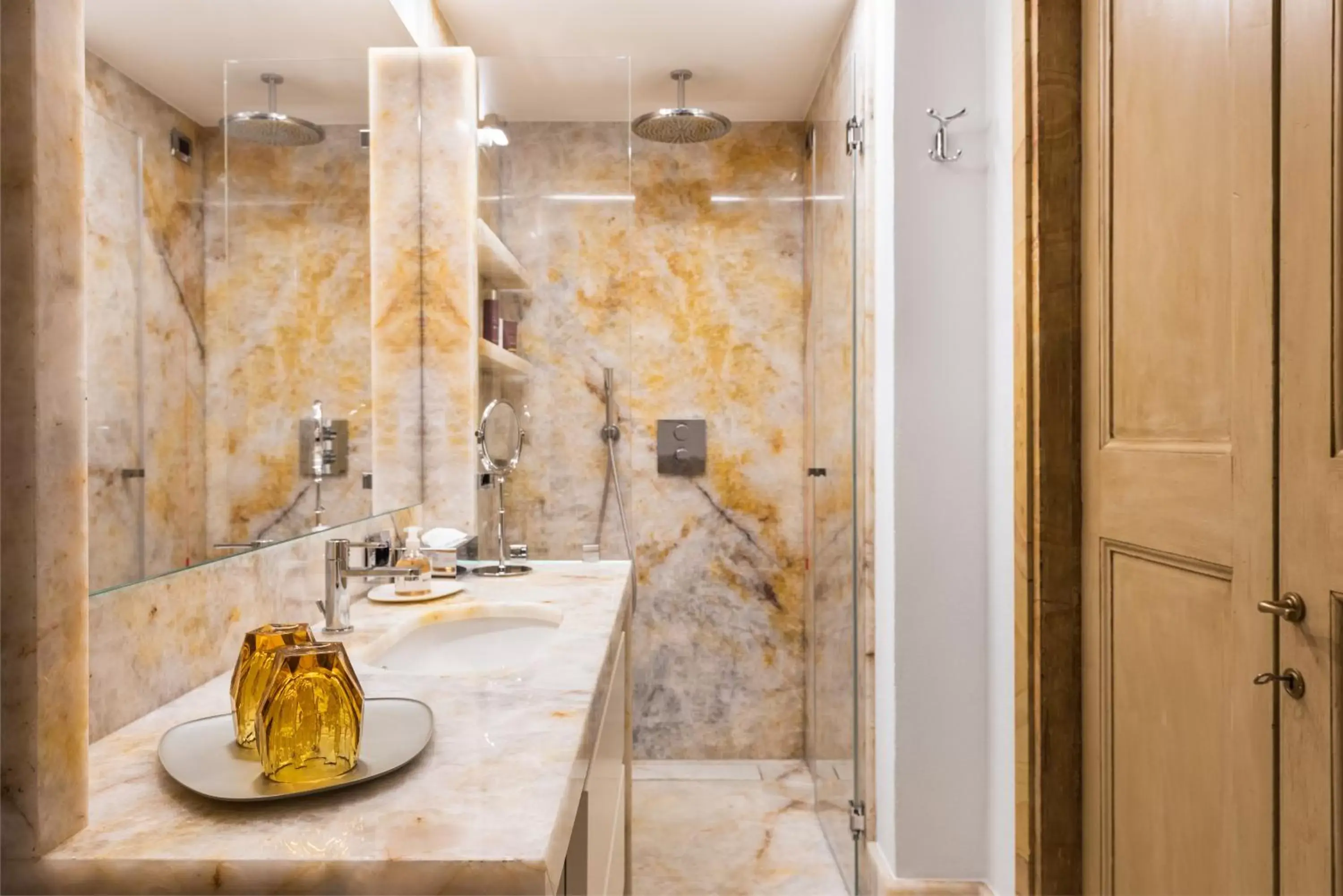 Bathroom in Palazzo Delle Pietre - Luxury Apartments