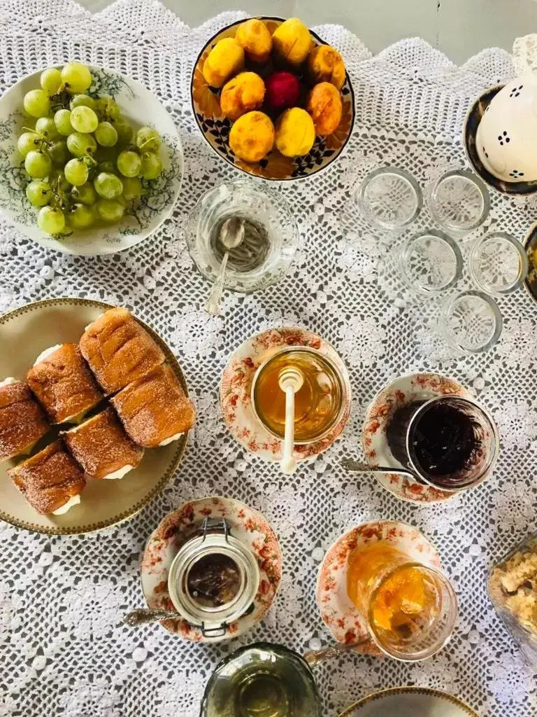 Buffet breakfast in Sanbartolomeo Casa & Putìa