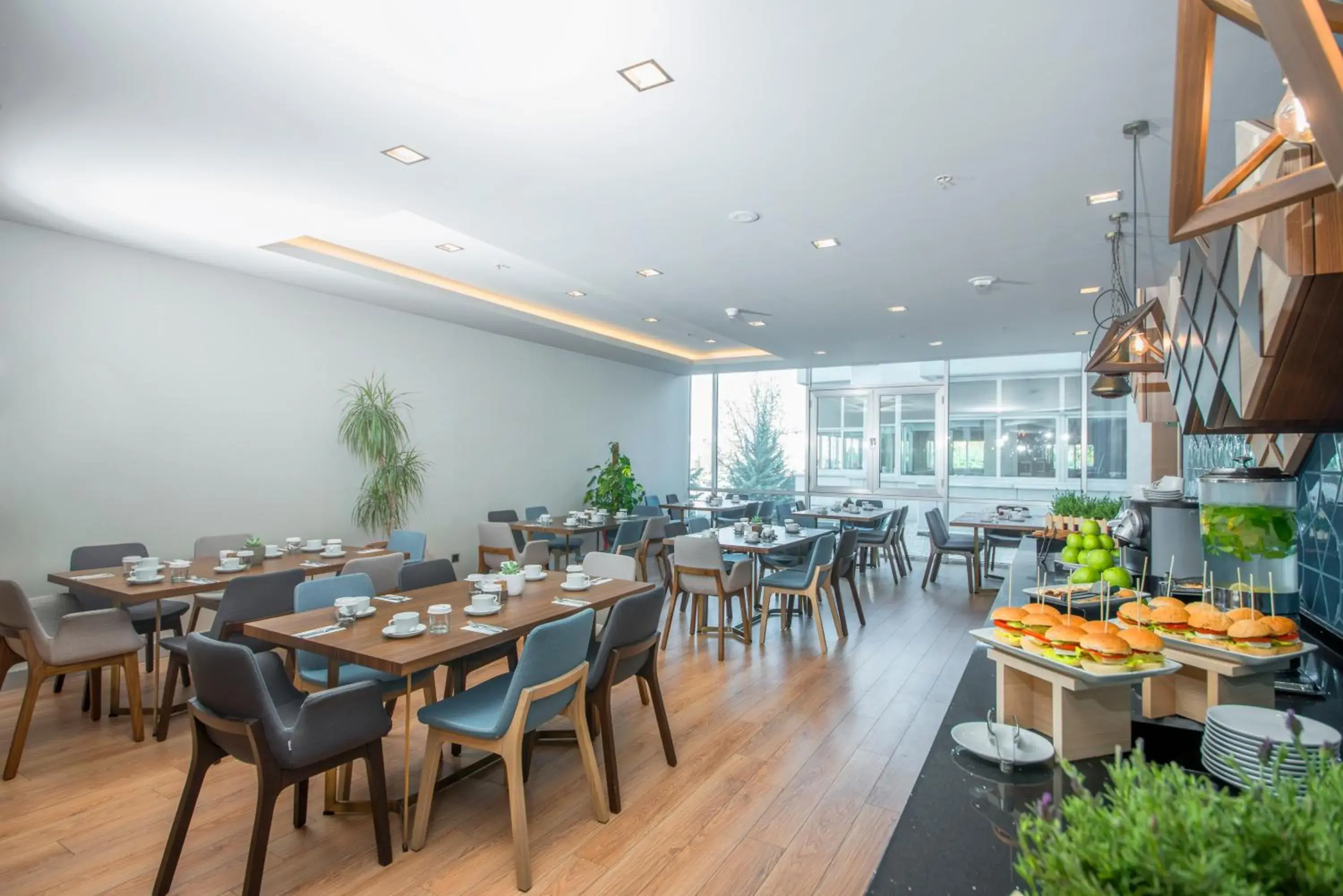Restaurant/Places to Eat in Radisson Blu Hotel Ankara
