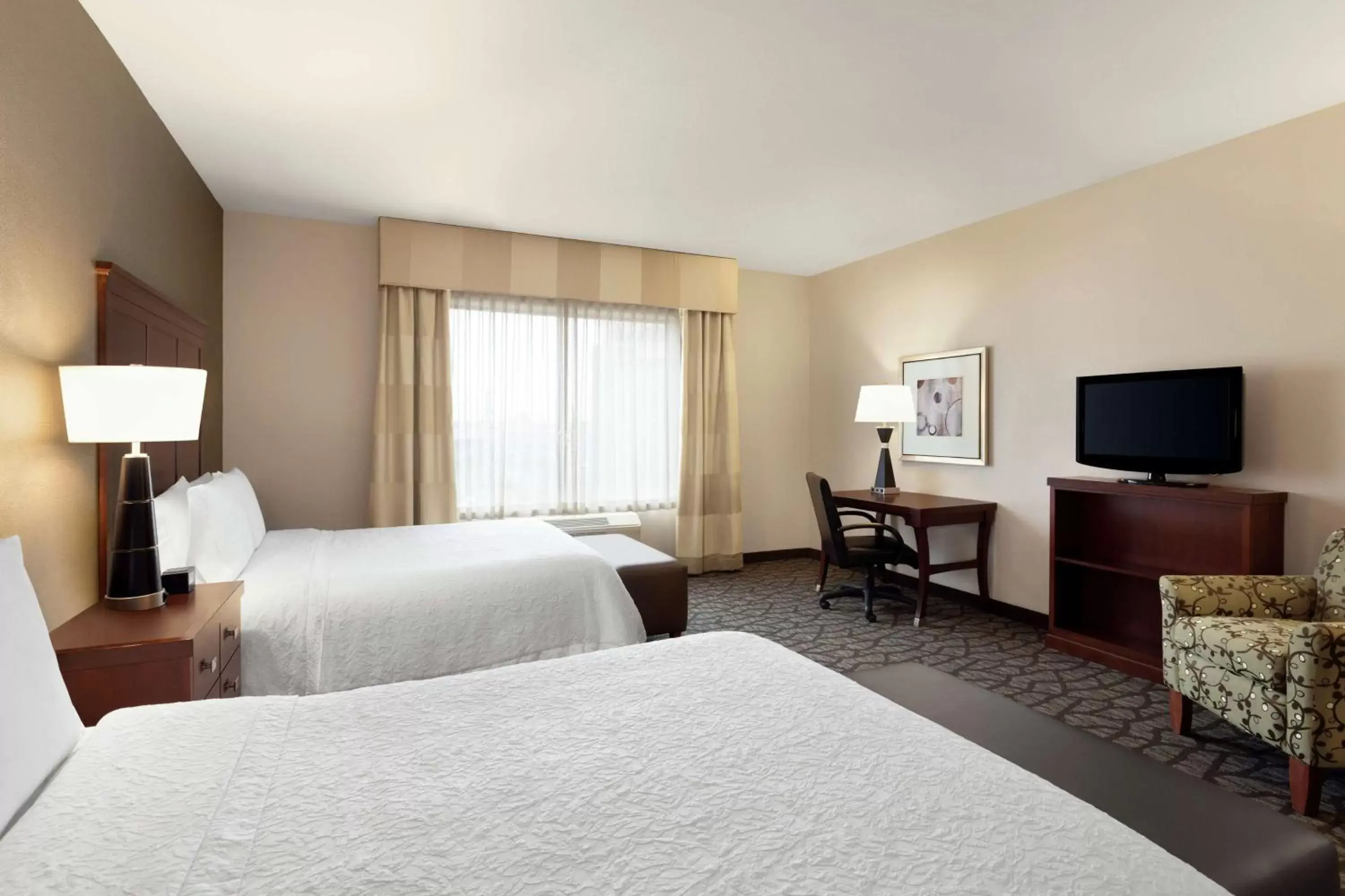 Bedroom, Bed in Hampton Inn and Suites Houston Pasadena