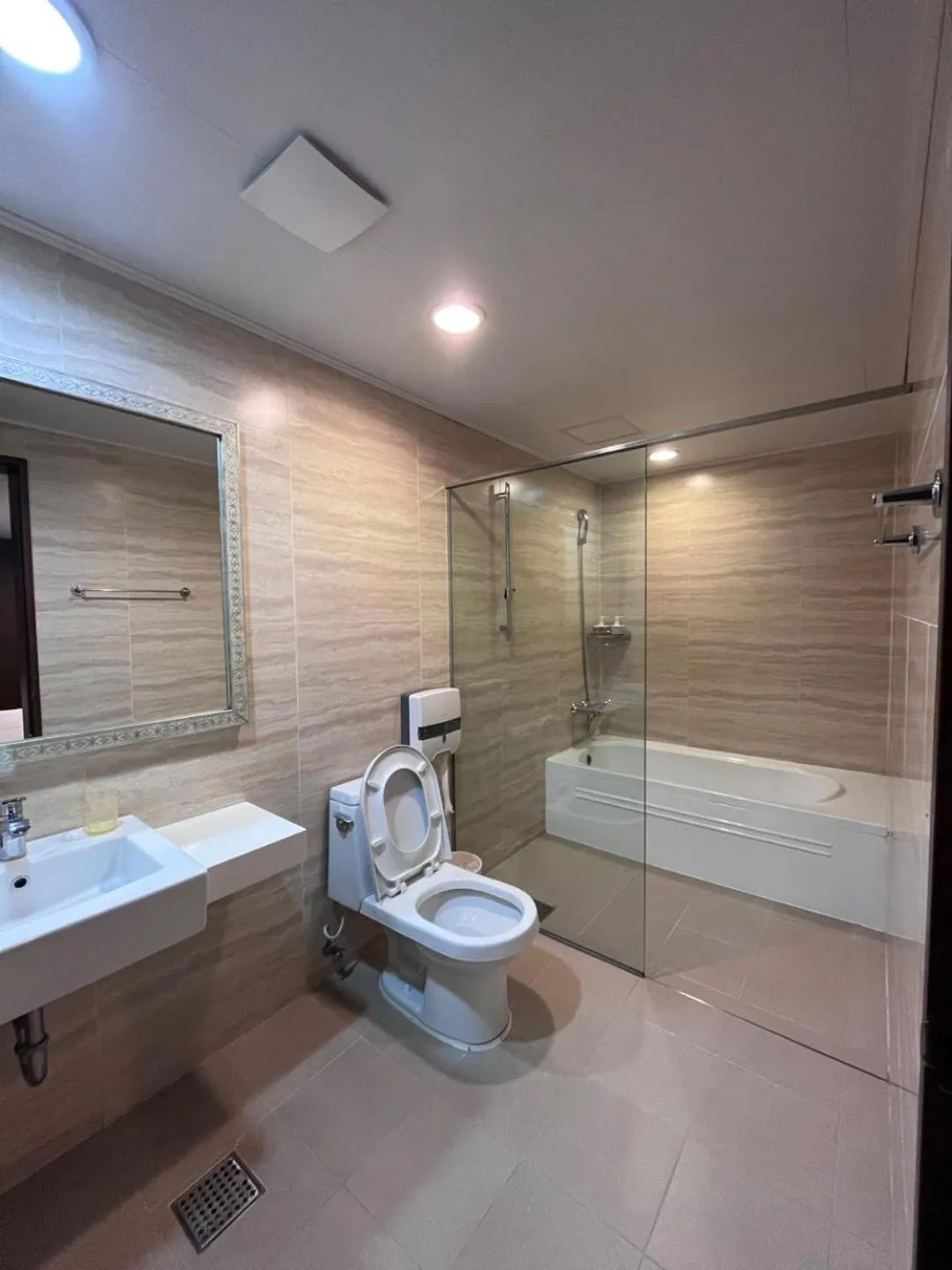 Shower in Soosong Guesthouse Gwanghwamun Myeongdon g