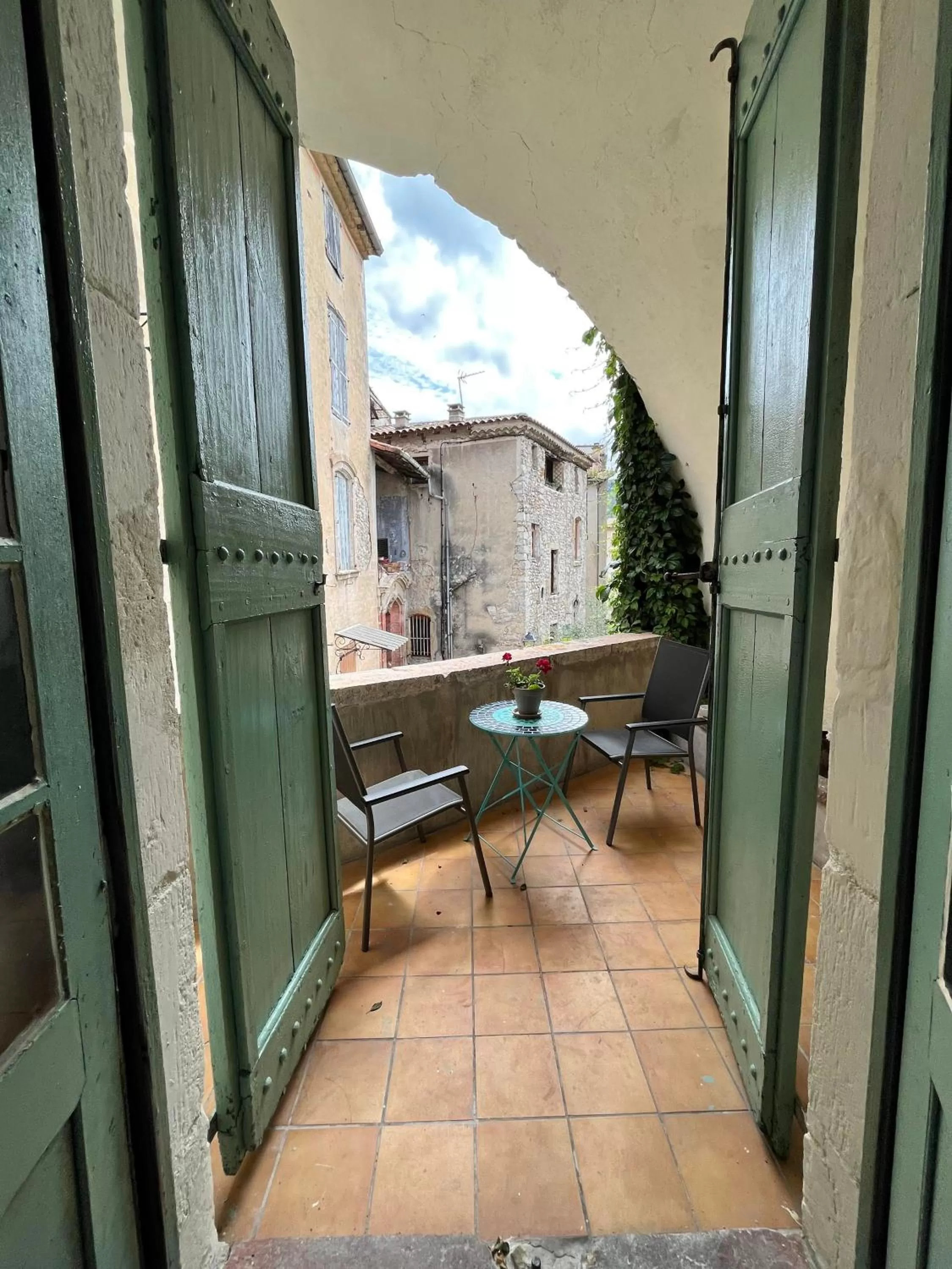 Balcony/Terrace in La tour de Pezene