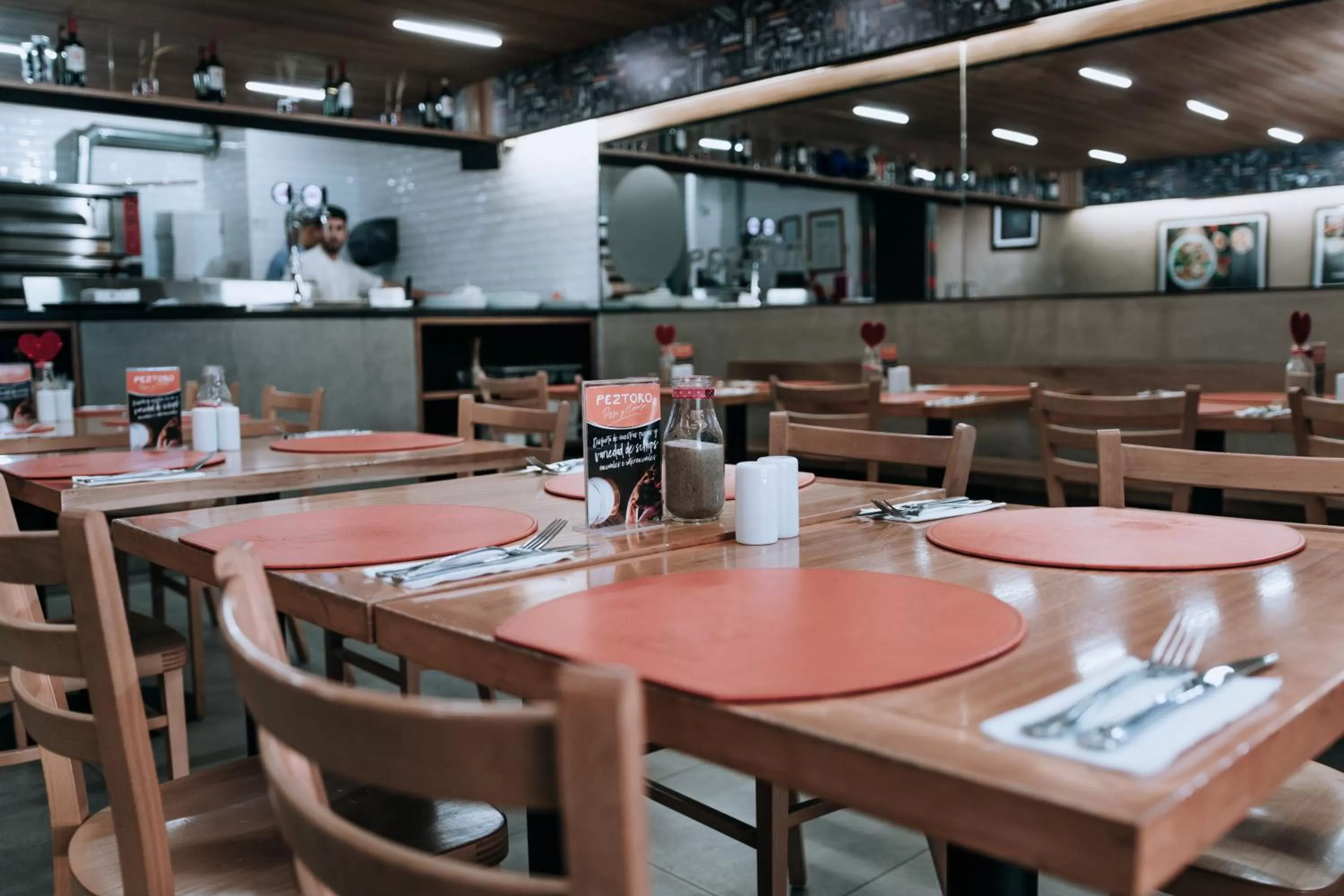 Restaurant/places to eat in Hotel Diego de Velazquez