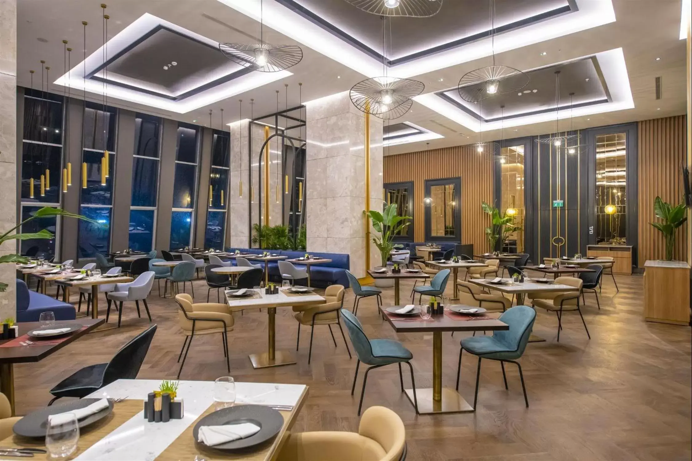 Restaurant/places to eat in Crowne Plaza Ankara by IHG Restaurant/places to eat in Crowne Plaza Ankara by IHG