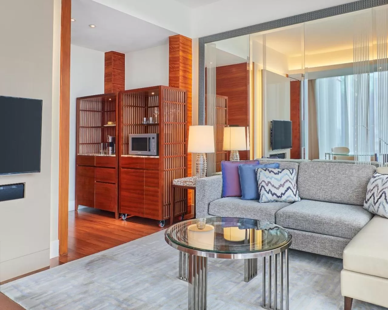 Living room in Grand Hyatt Manila