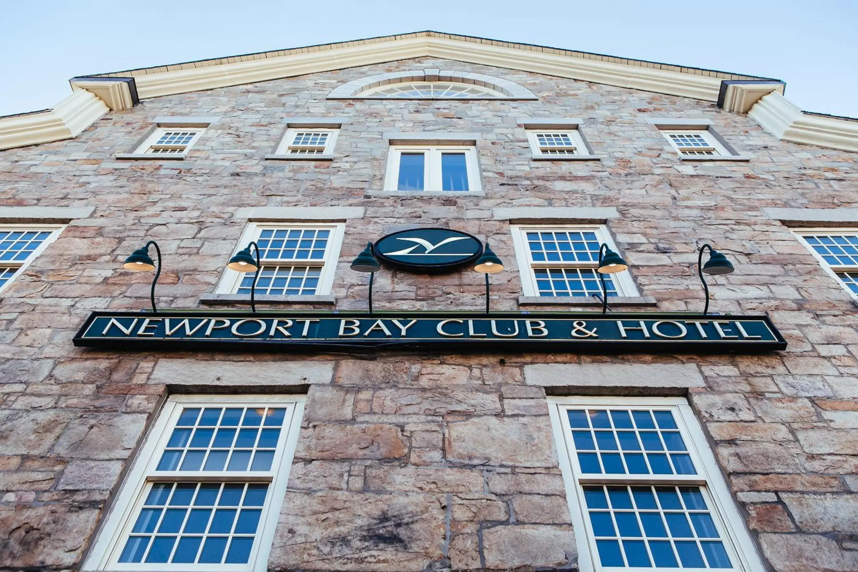 Facade/entrance in Newport Bay Club and Hotel Facade/entrance in Newport Bay Club and Hotel