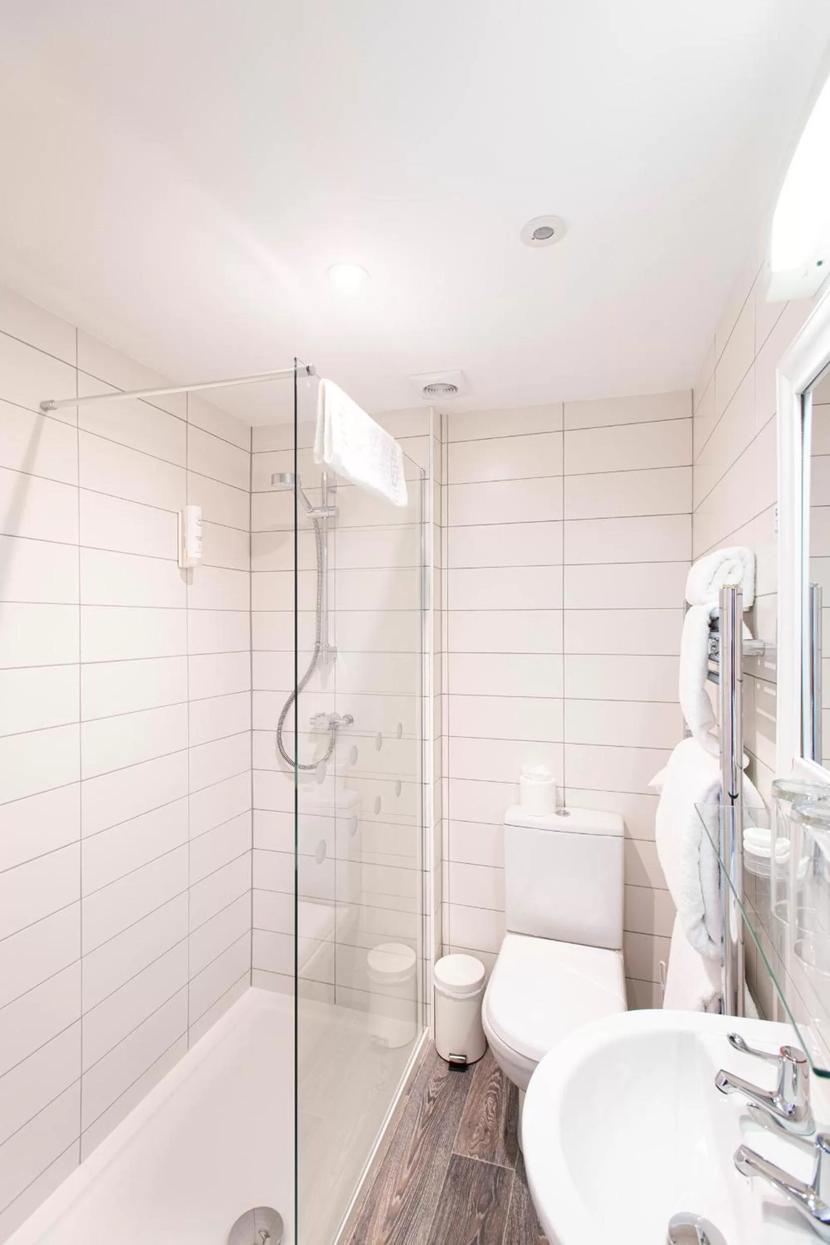 Shower in Tregenna Castle Resort