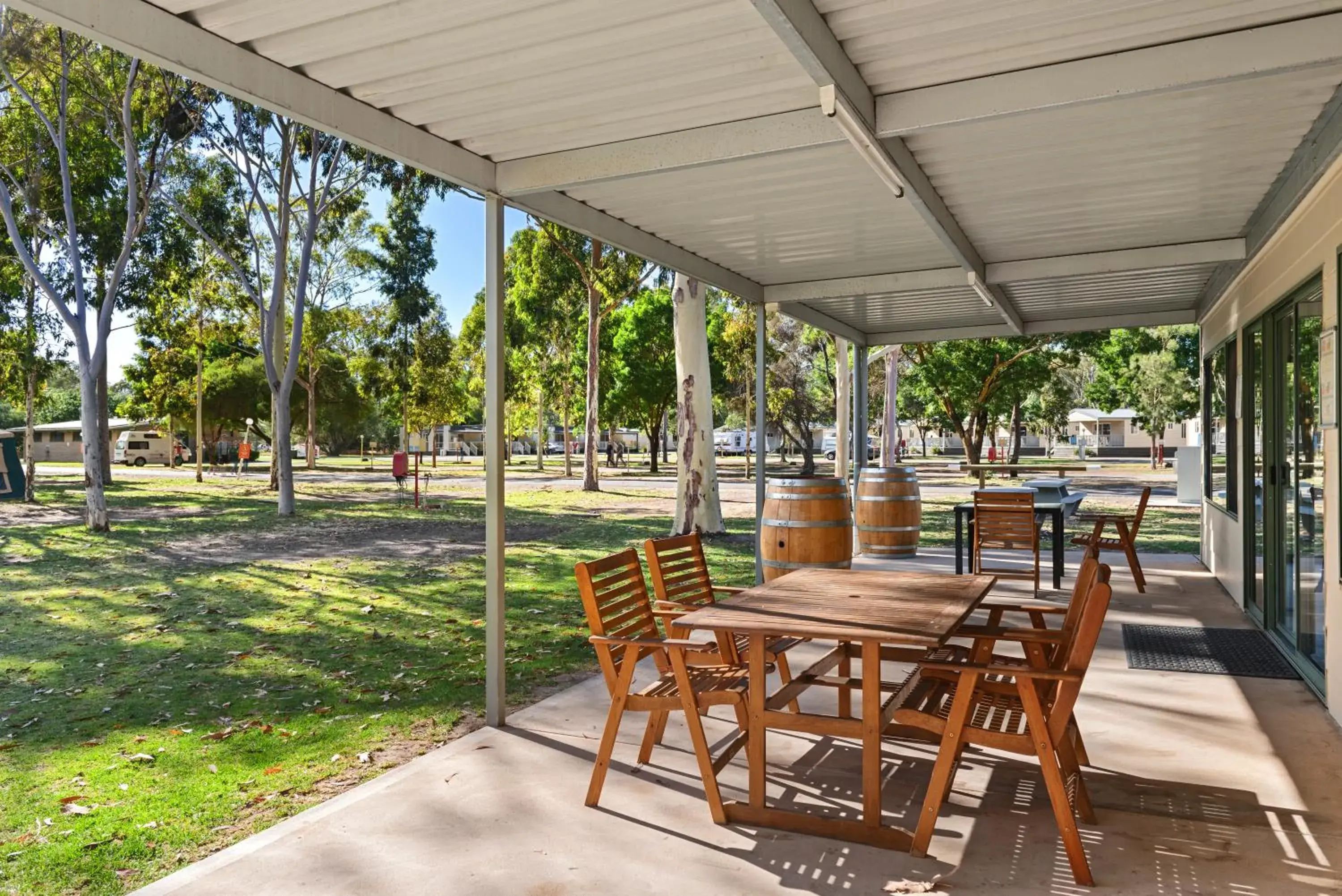 Communal kitchen in Discovery Parks - Barossa Valley