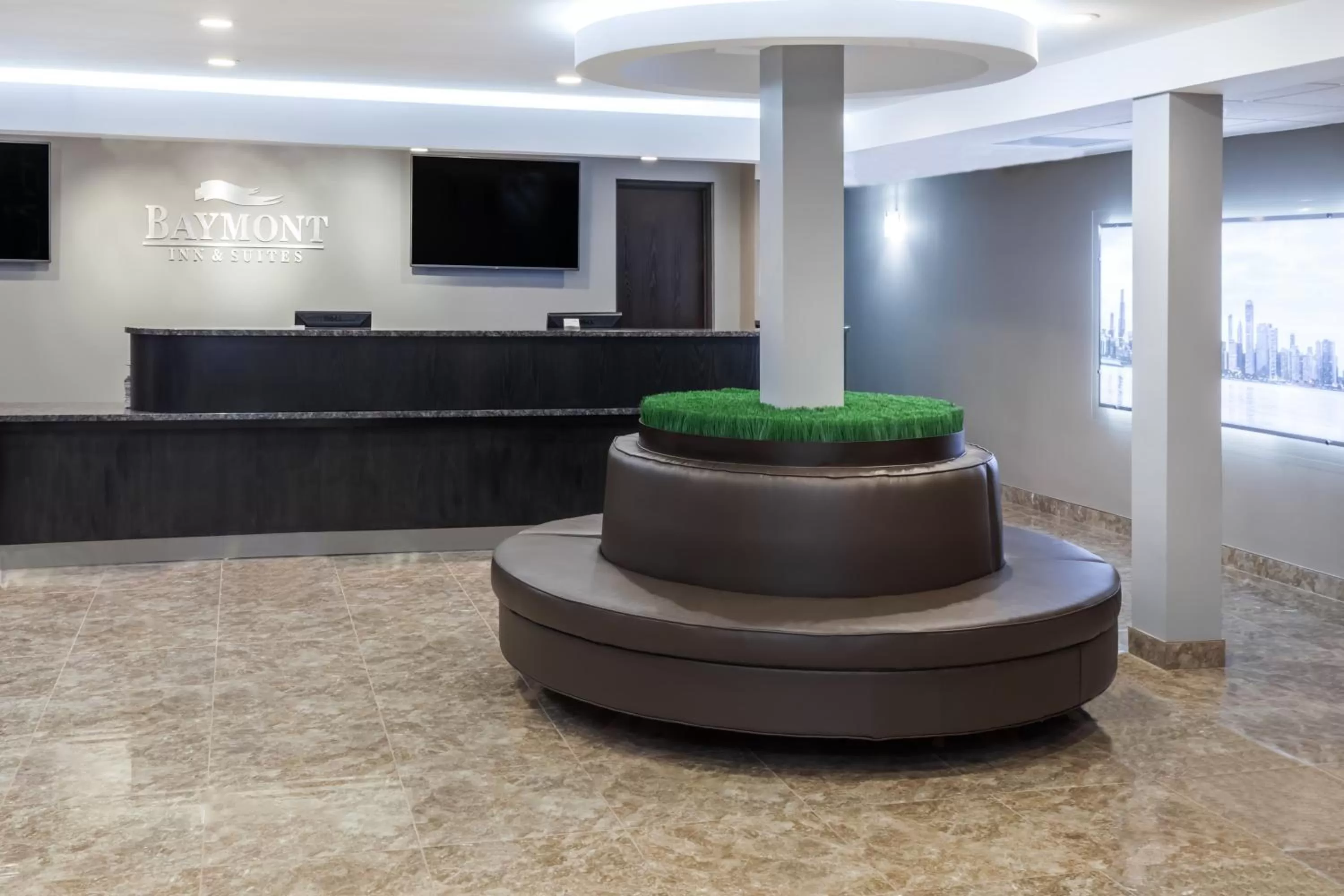Lobby or reception in Baymont by Wyndham Glenview