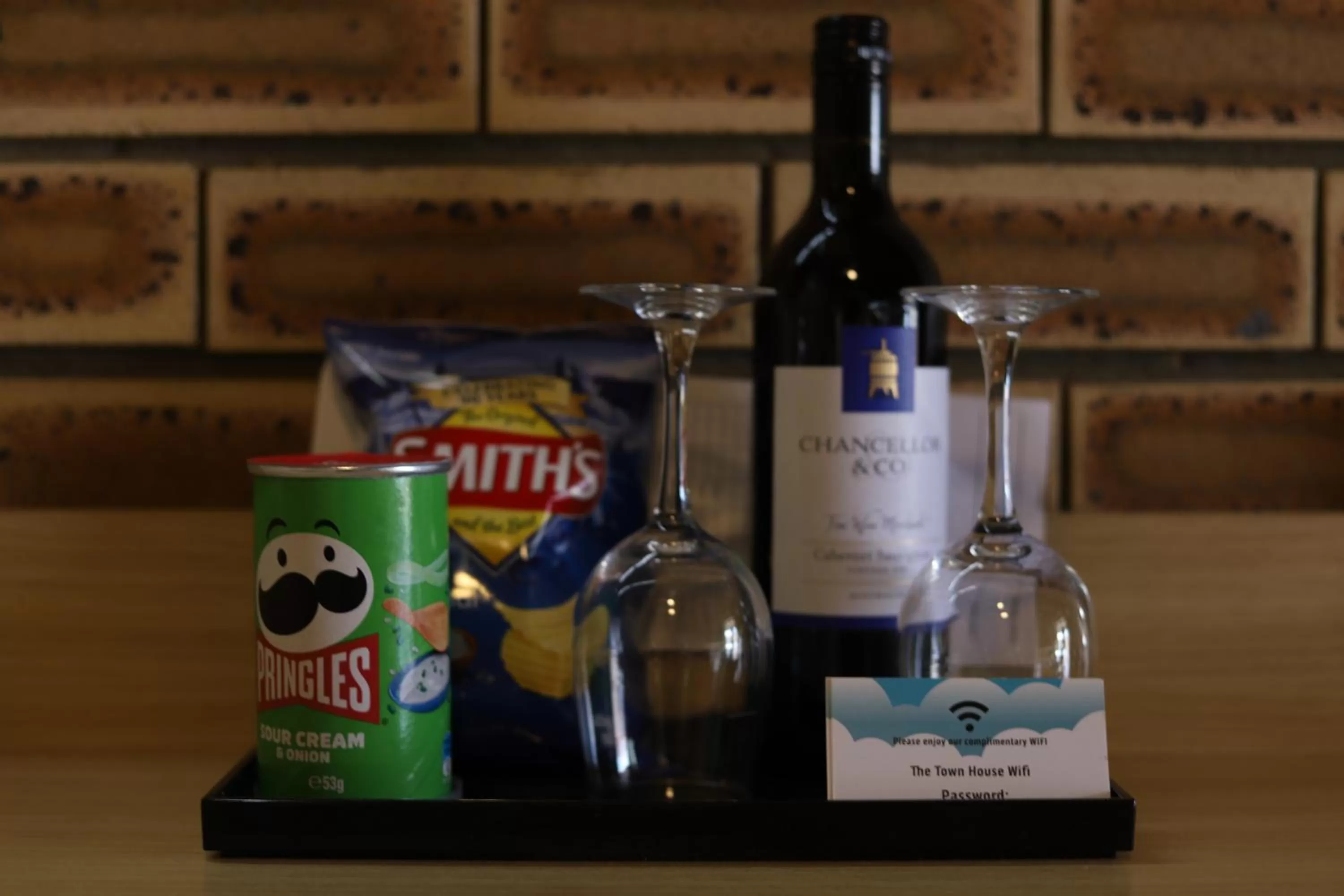 Food and drinks in The Town House Motor Inn