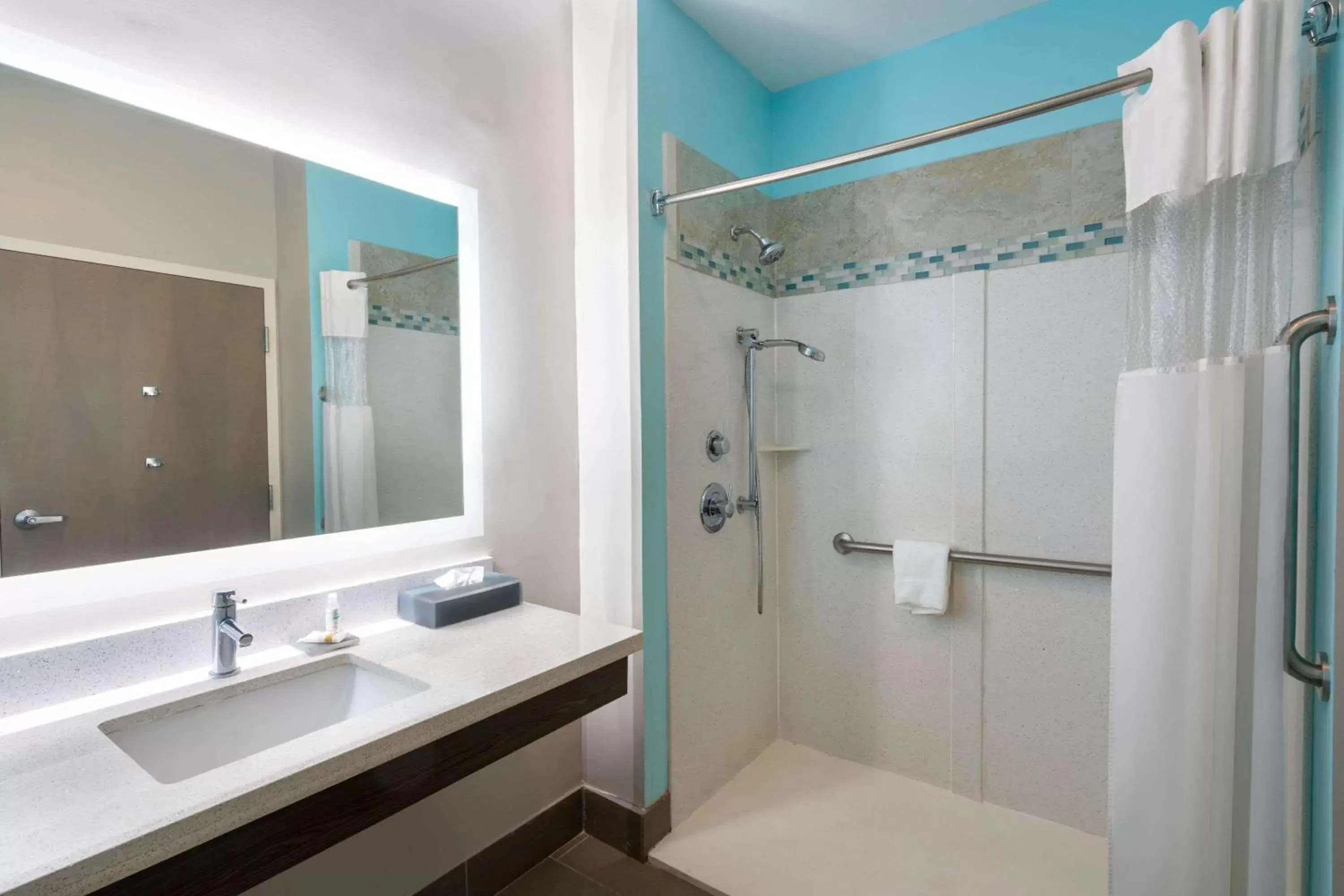 Bathroom in La Quinta by Wyndham Forsyth