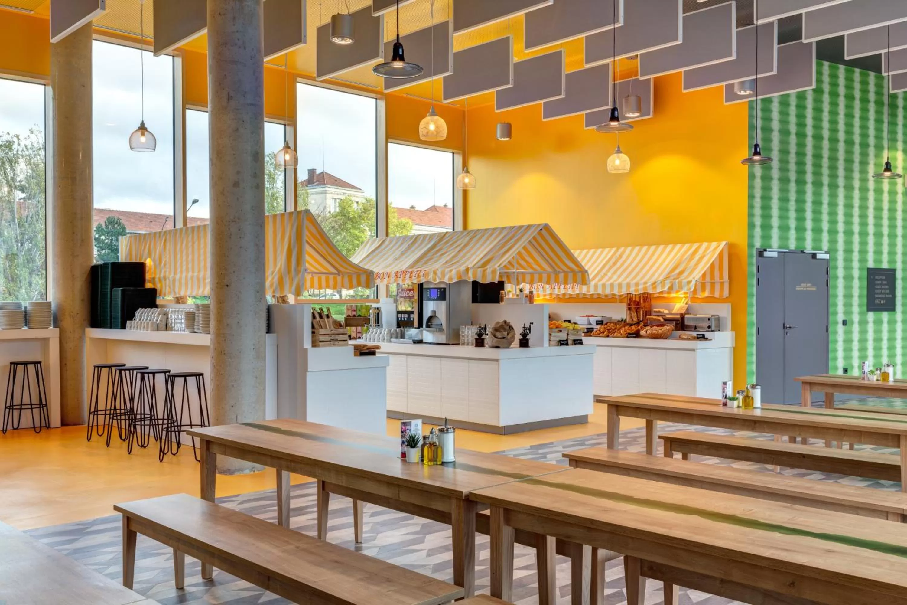 Restaurant/Places to Eat in MEININGER Hotel Paris Porte de Vincennes