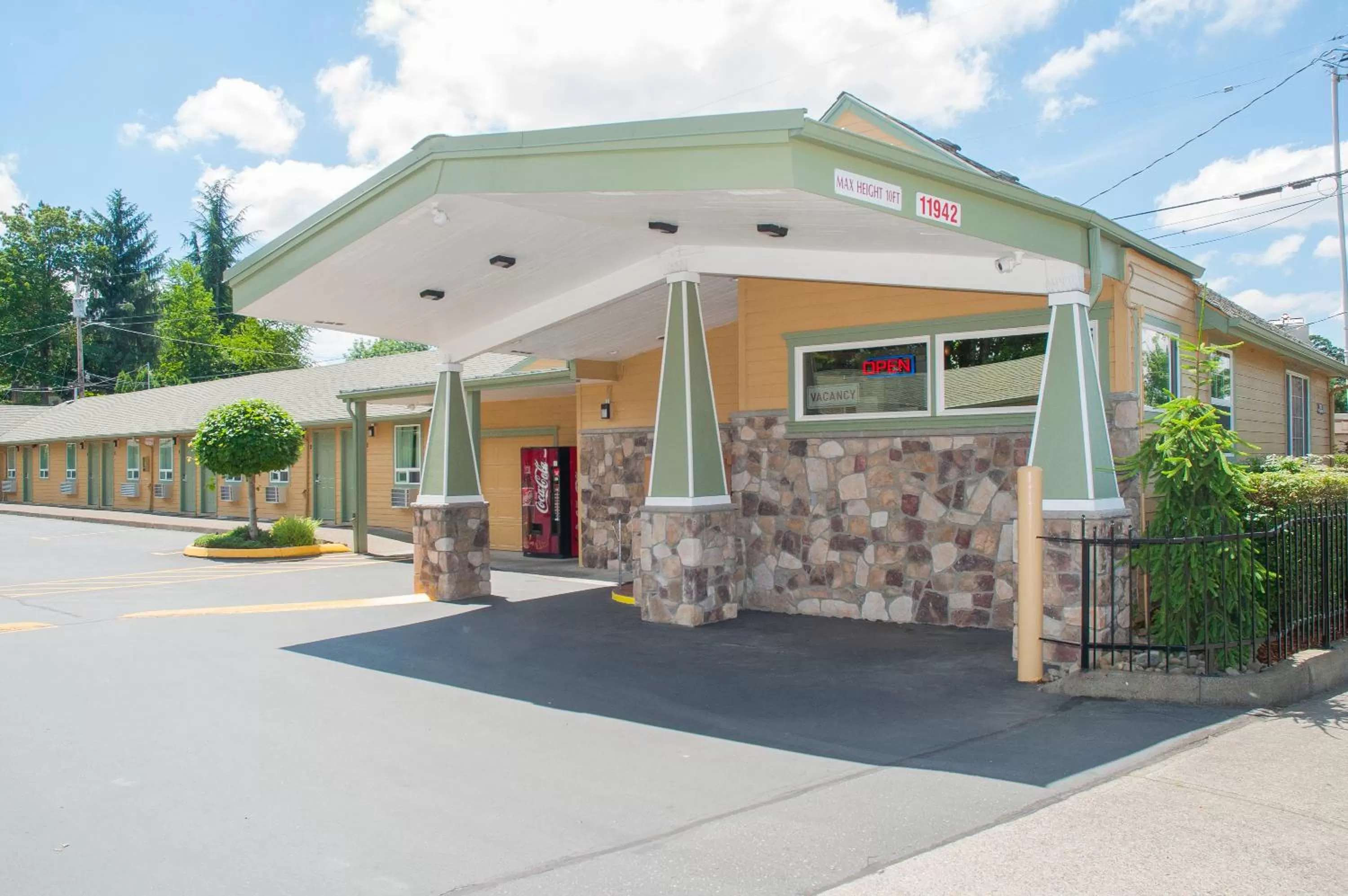 Nordic Inn and Suites