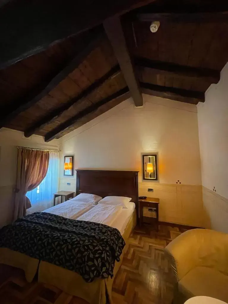 Bed in Hotel Villa Policreti