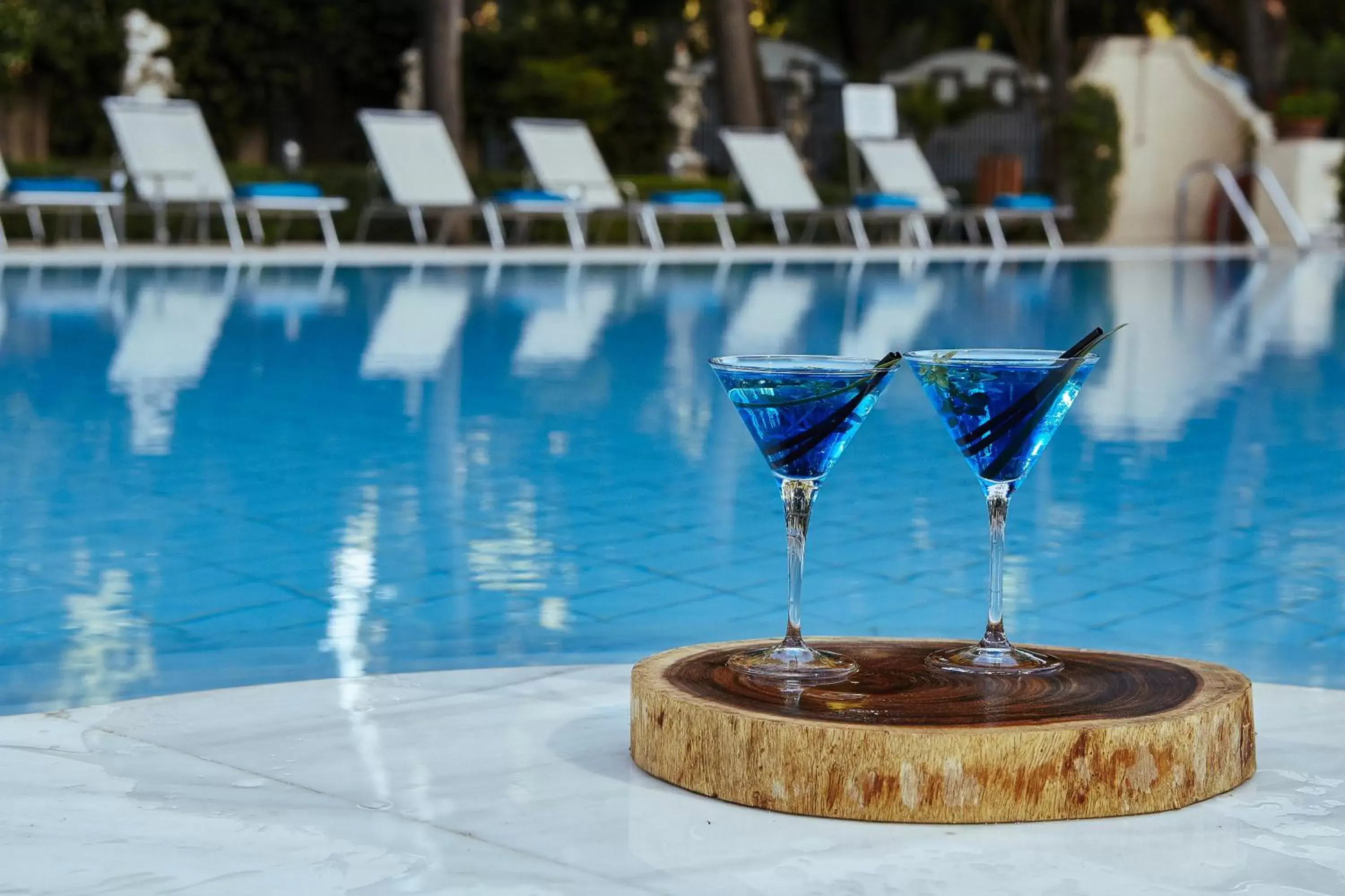 Drinks, Swimming Pool in Rodos Park