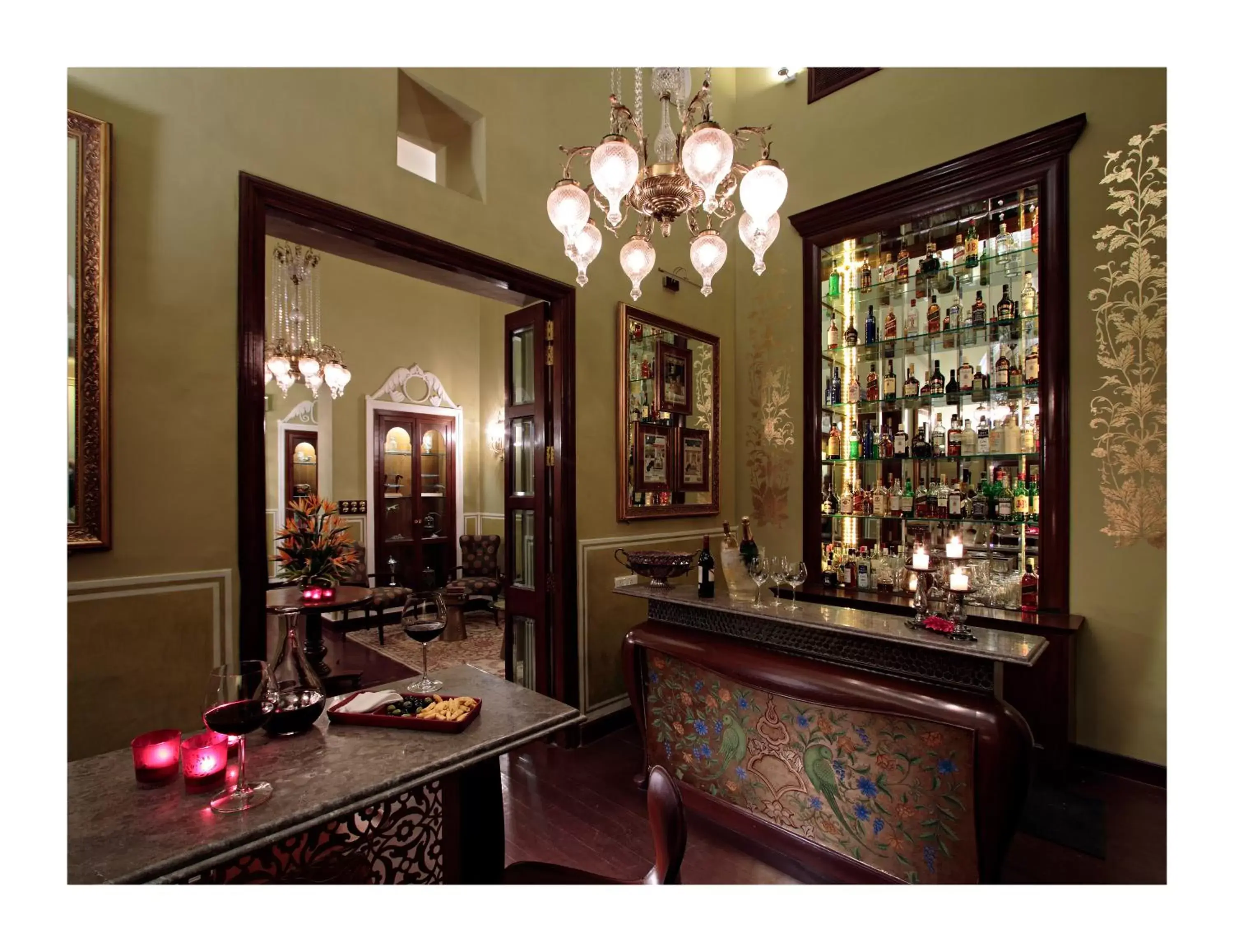 Lounge or bar in Samode Haveli Lounge or bar in Samode Haveli