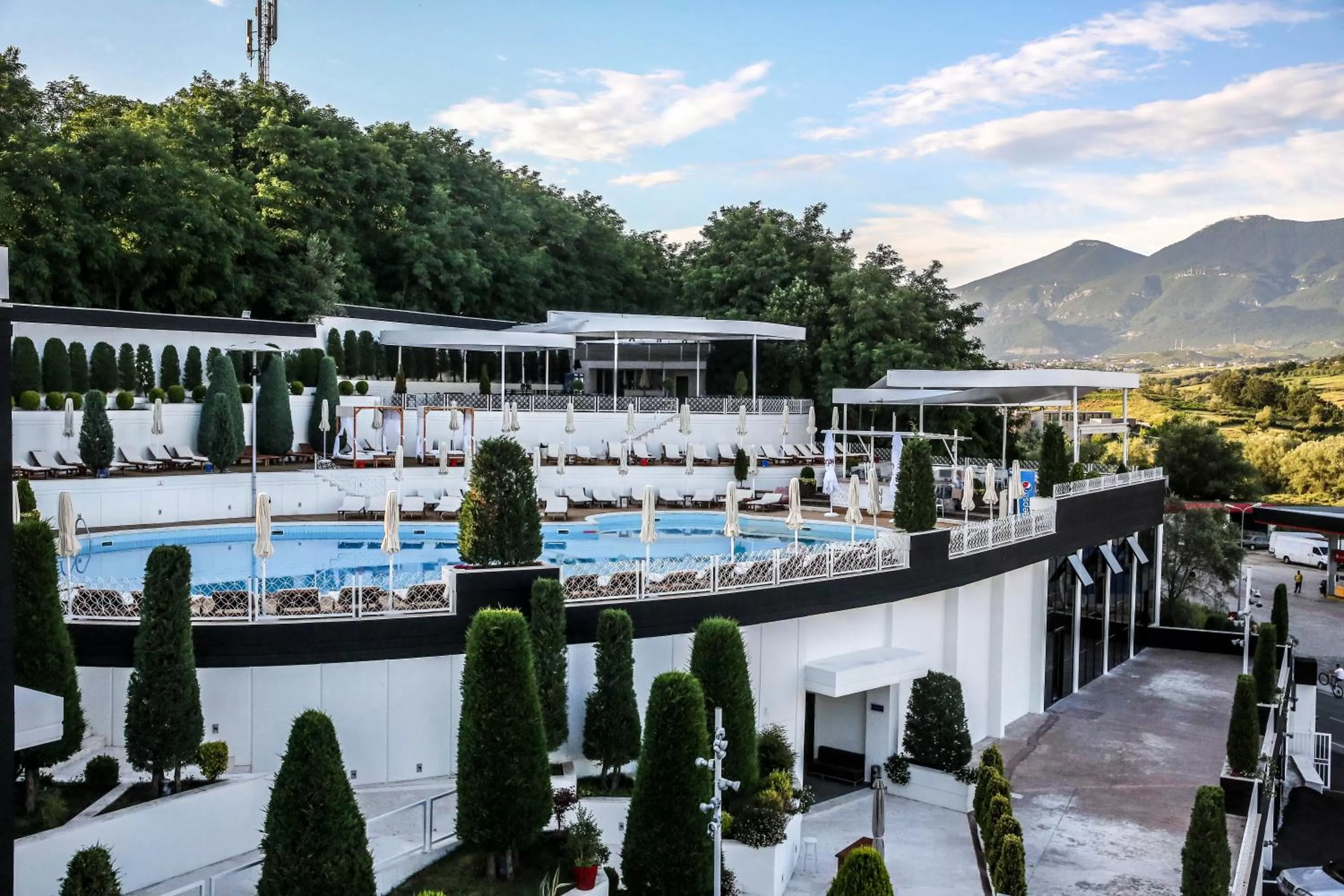 Swimming pool in Mai Tai Resort