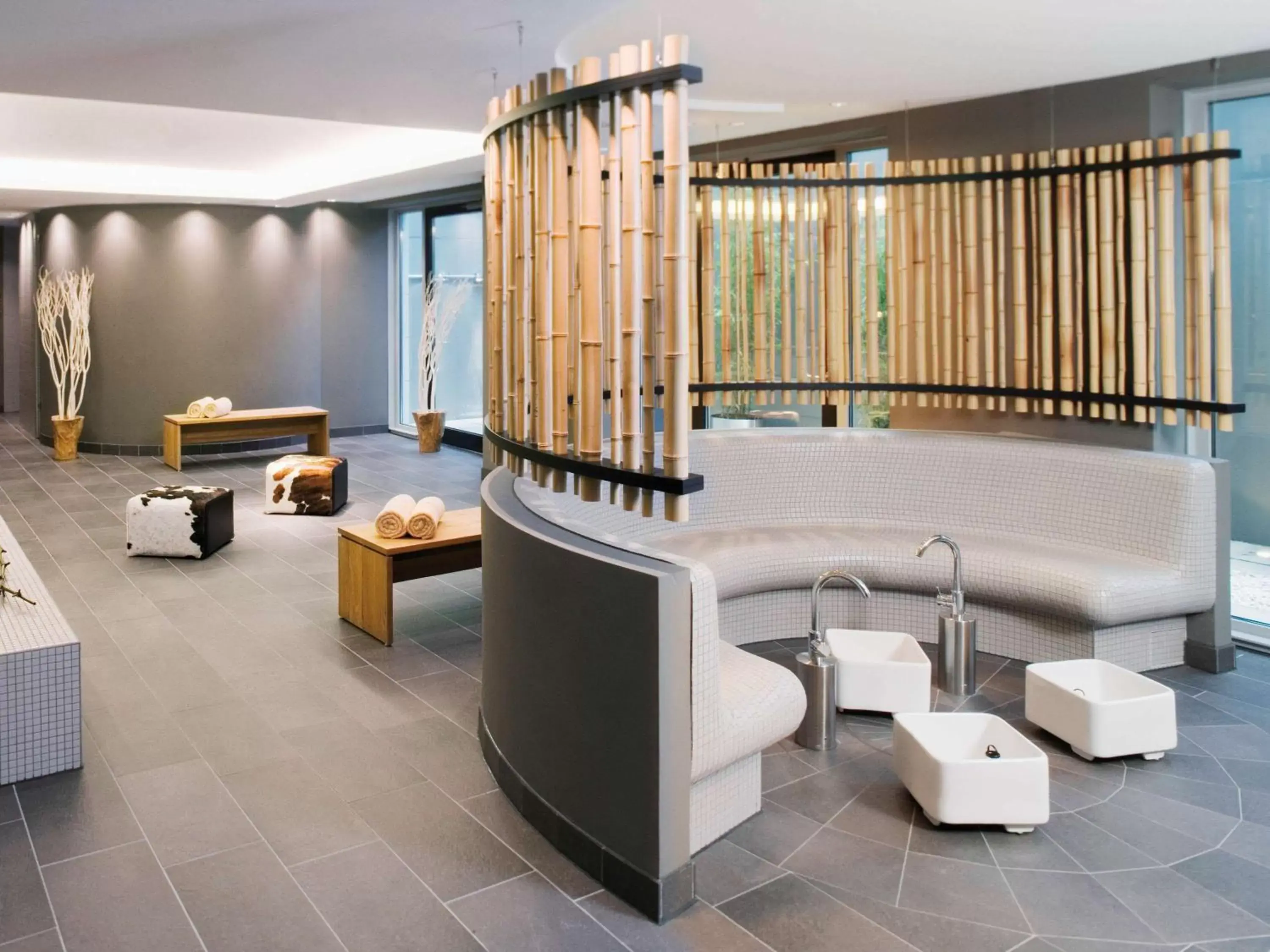 Spa and wellness centre/facilities, Bathroom in Mövenpick Hotel Stuttgart Airport