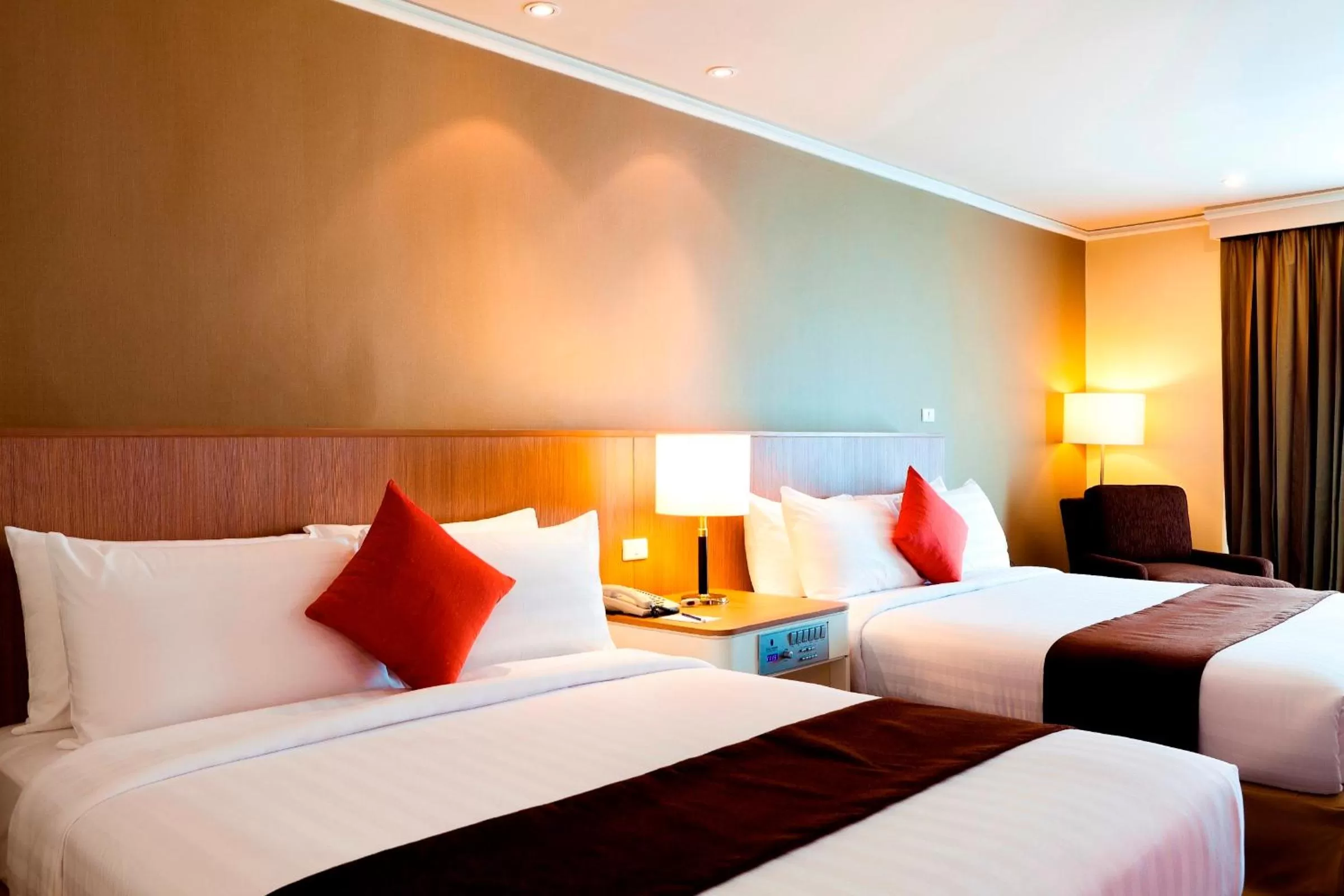 Bed in Royal Princess Larn Luang - SHA Extra Plus