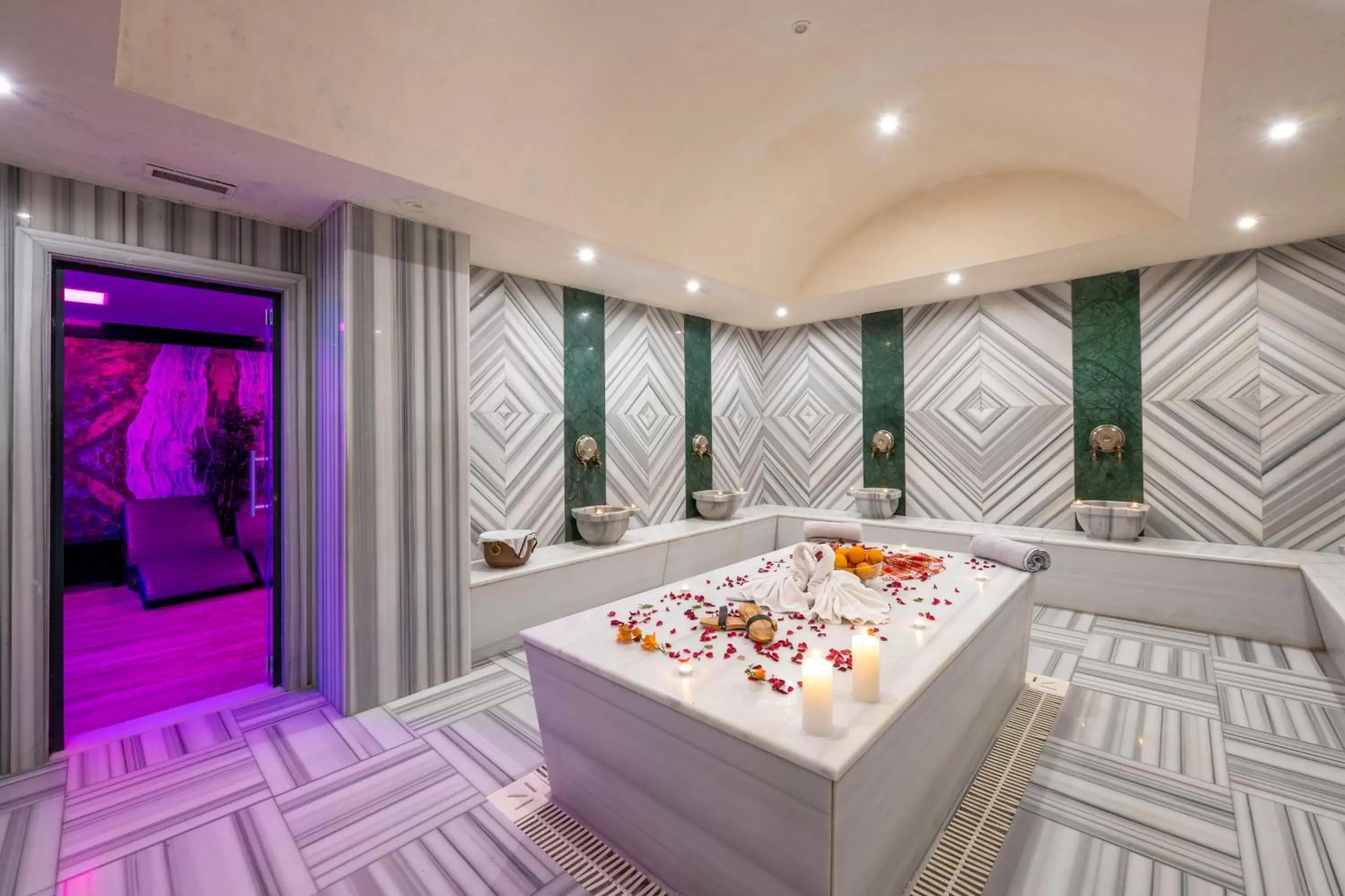 Public Bath, Spa/Wellness in Graziella Gold Hotel