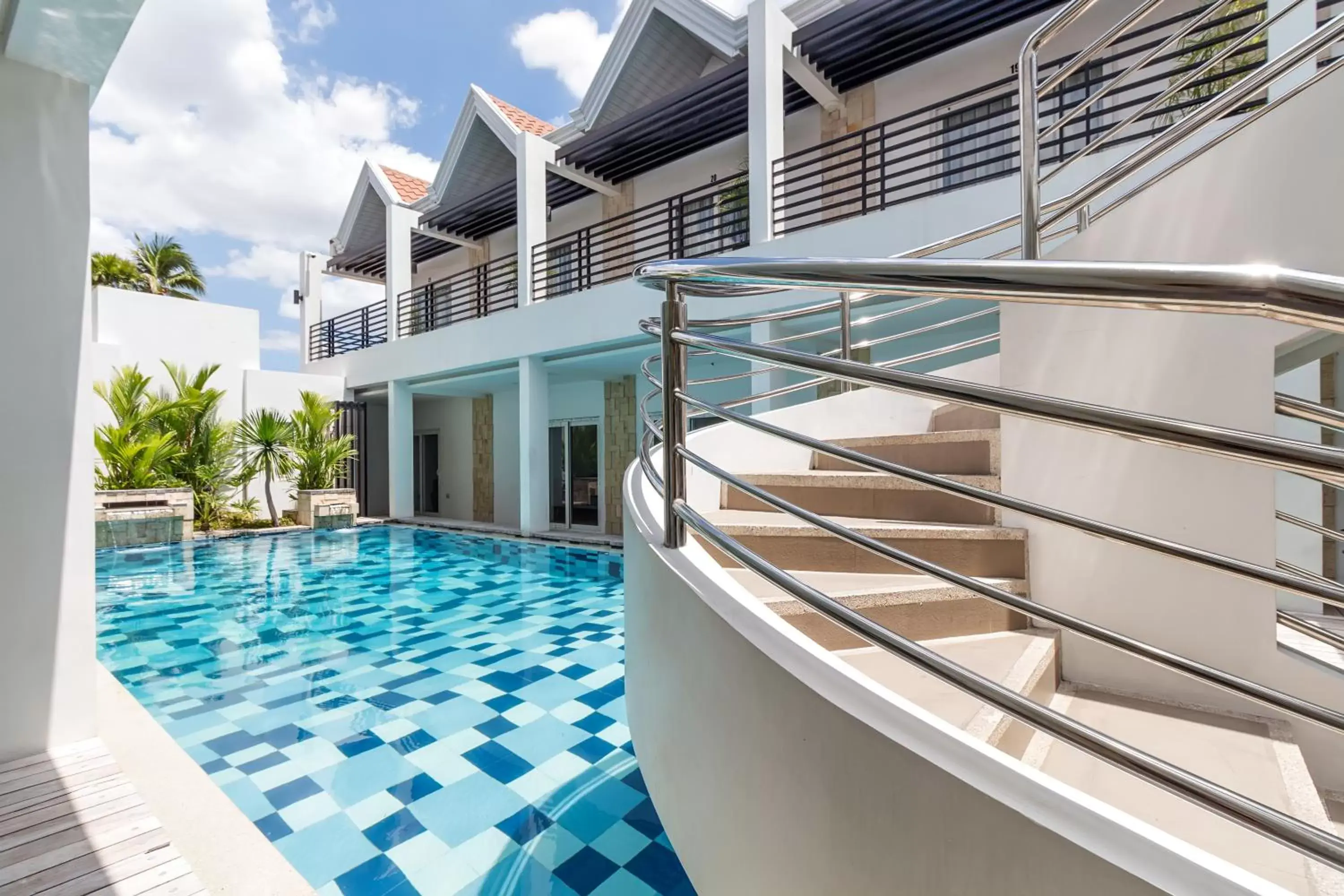 Swimming Pool in Winds Boutique Hotel