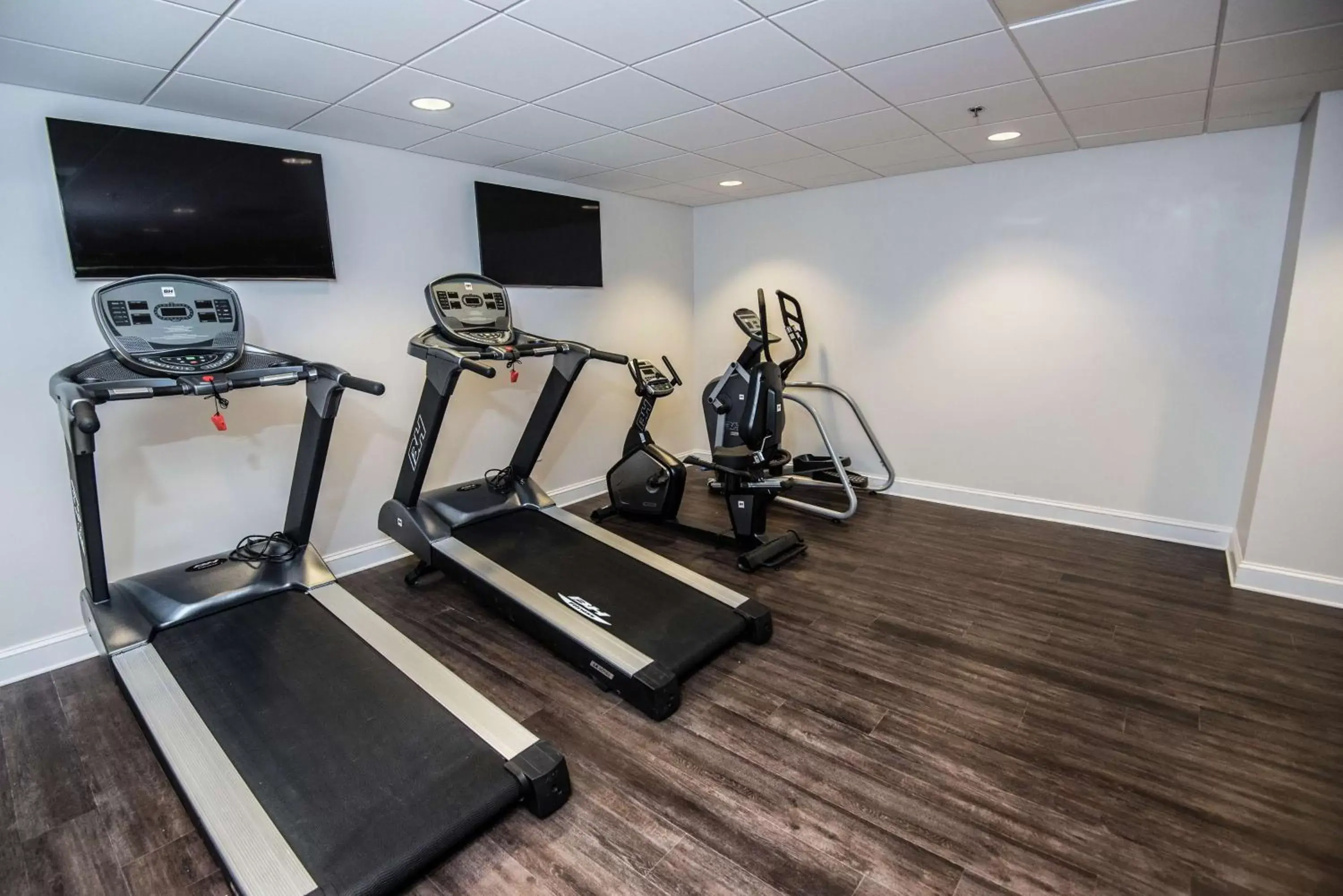 Fitness centre/facilities, Fitness Center/Facilities in Redmont Hotel Birmingham - Curio Collection by Hilton