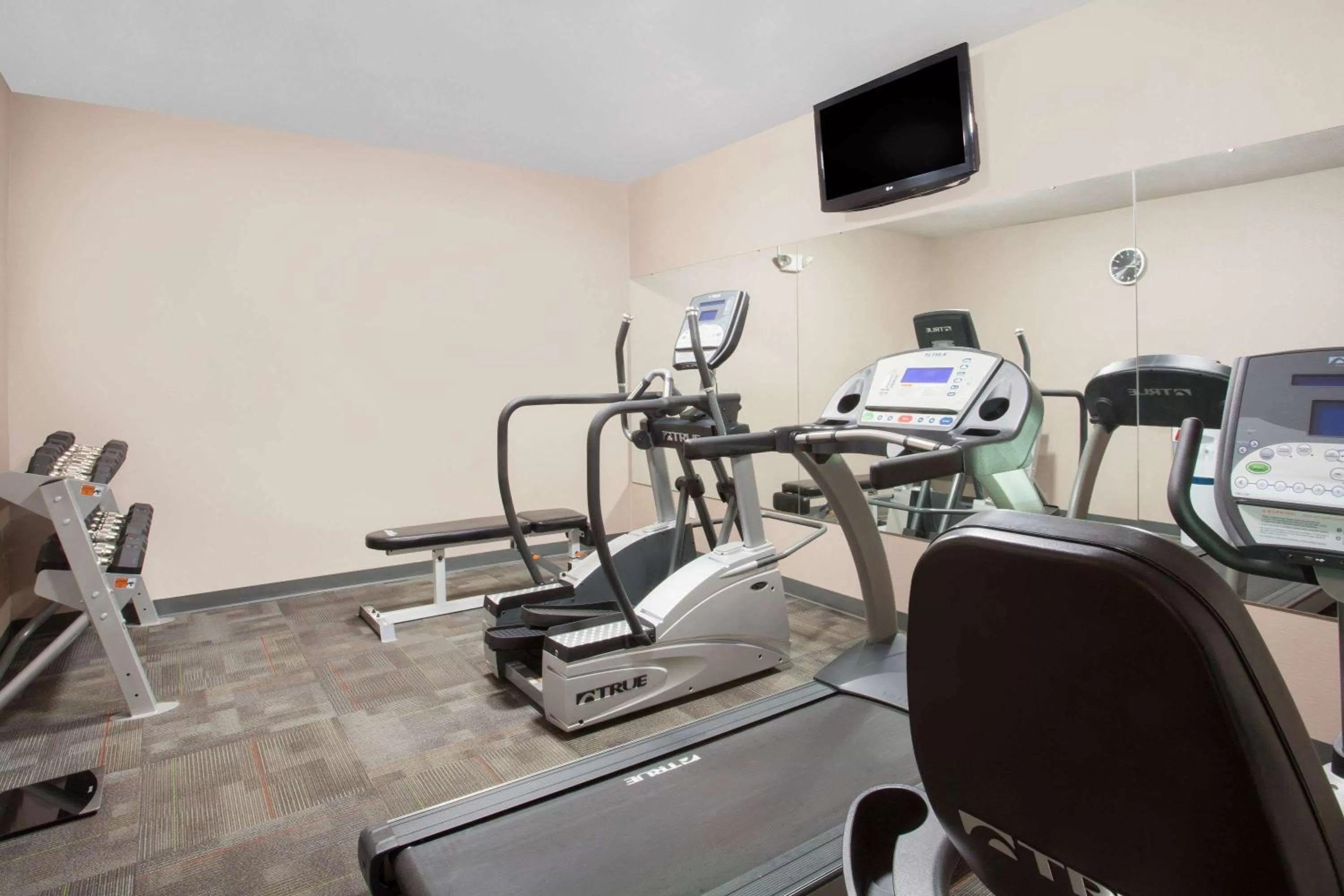 Fitness centre/facilities in Wingate by Wyndham Columbia