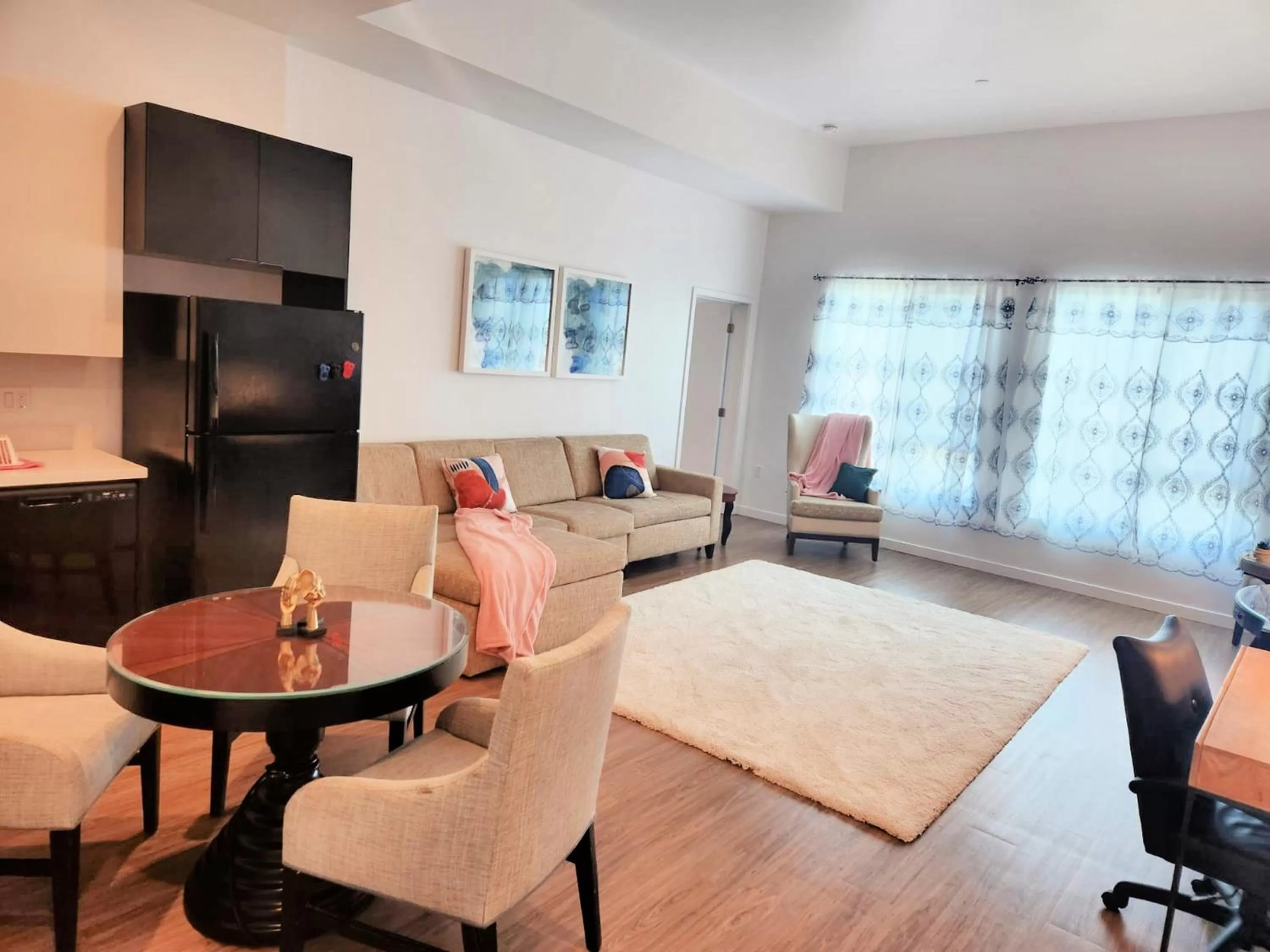 Property building, Bed in StaysPro - Cityscape Luxury Rental Homes in the Heart of Los Angeles