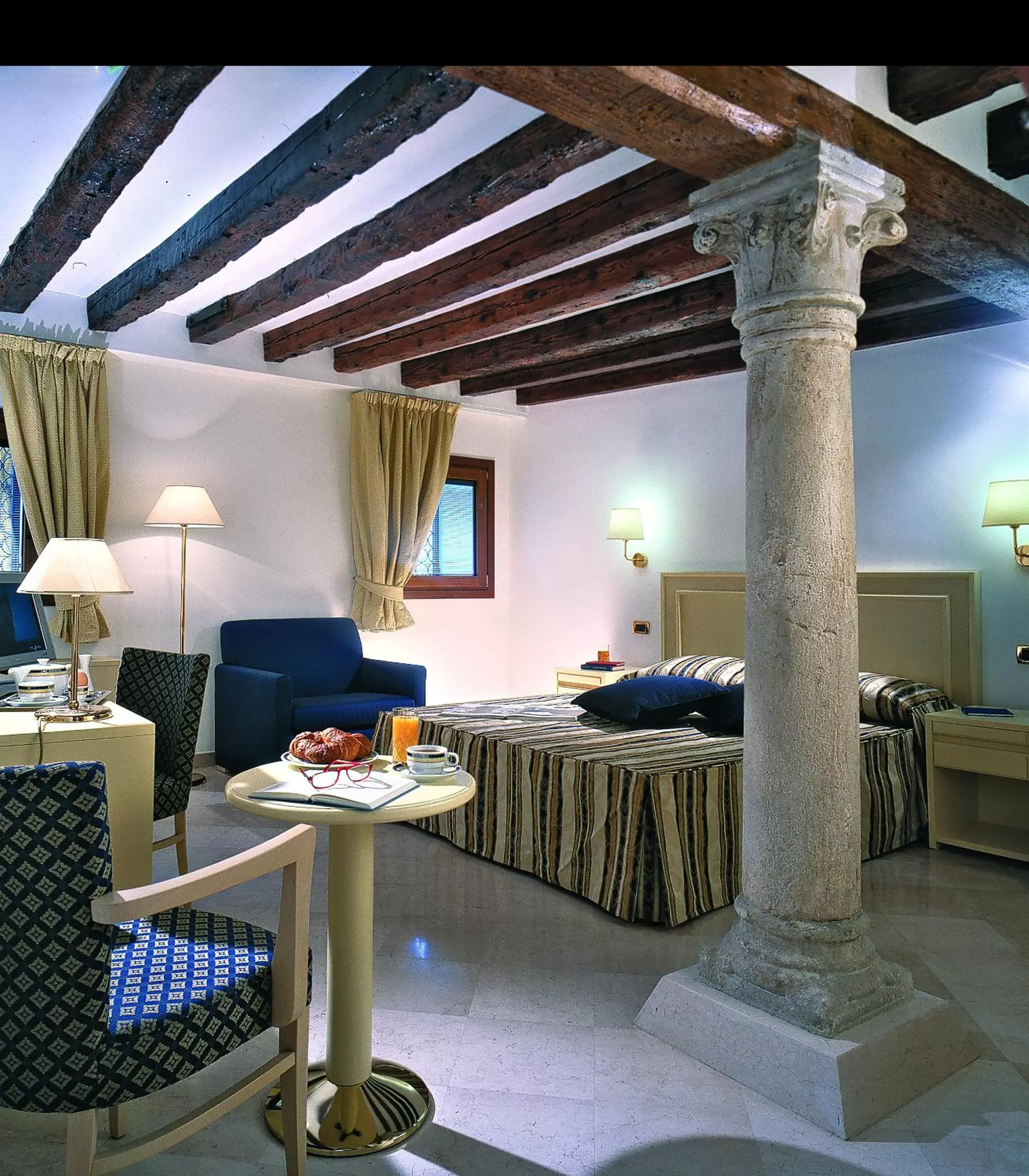 Bedroom, Bed in Hotel Giudecca Venezia