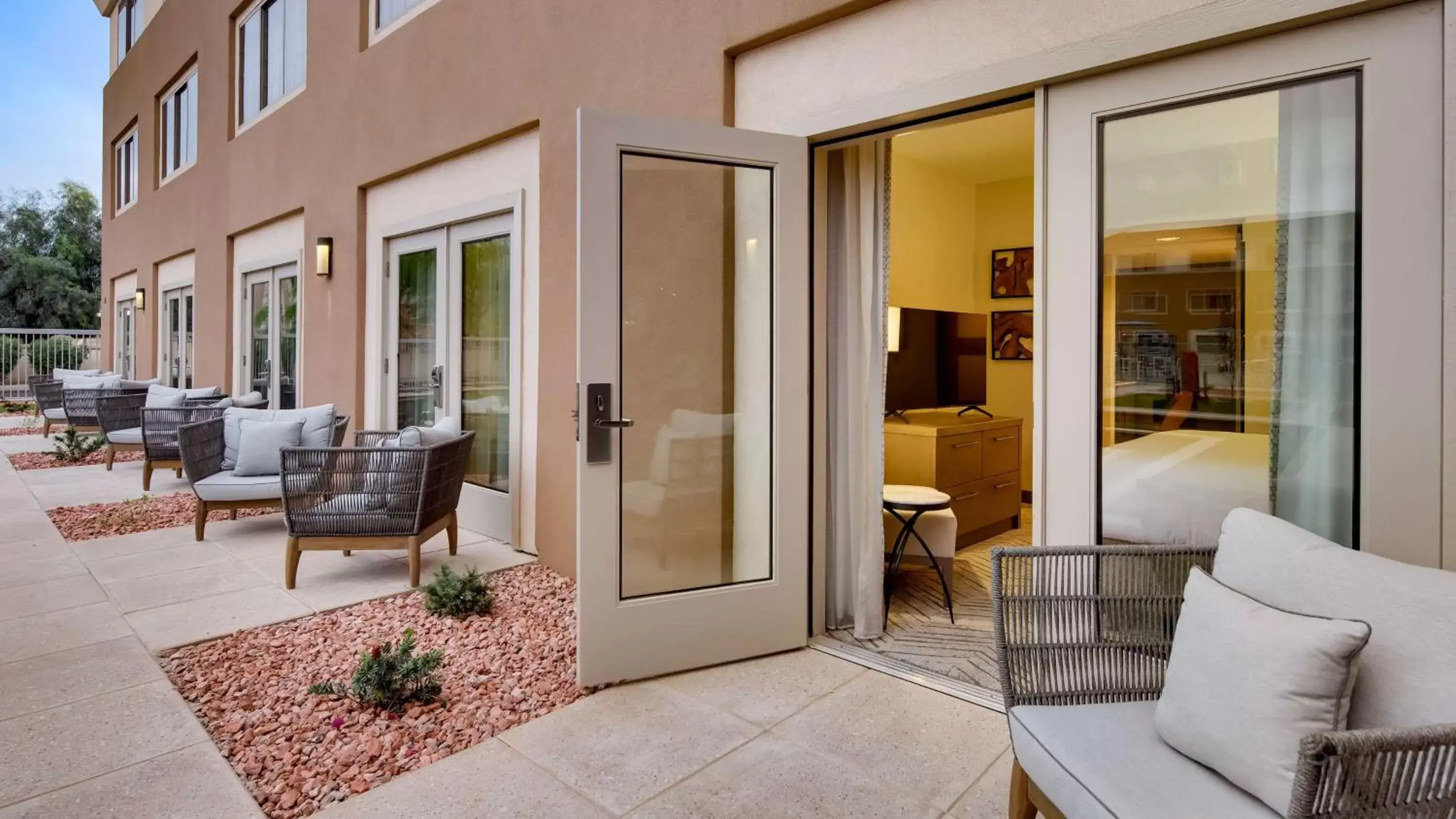 Balcony/Terrace, Patio/Outdoor Area in Aiden by Best Western @ Scottsdale North