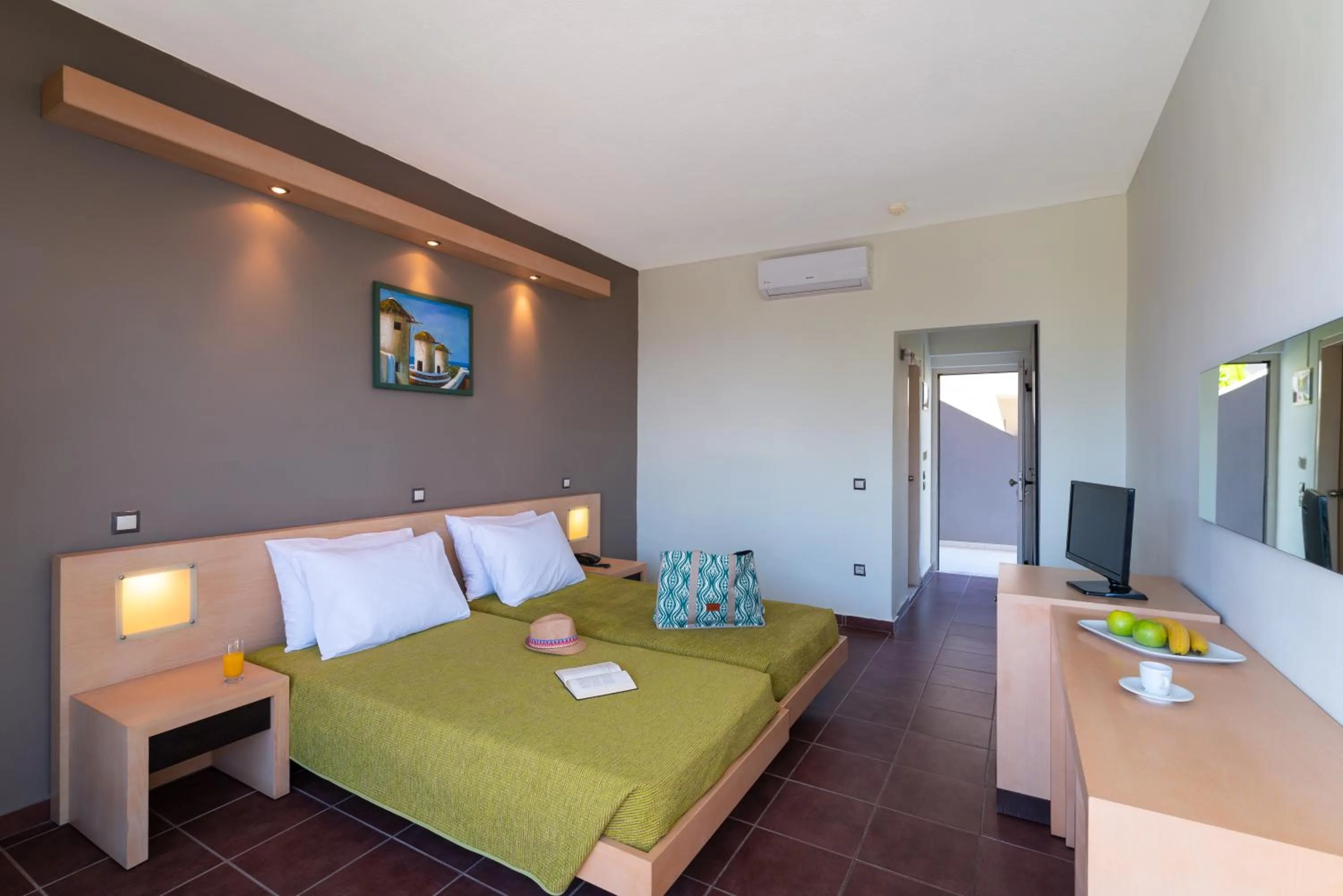 Bed in Cathrin Hotel