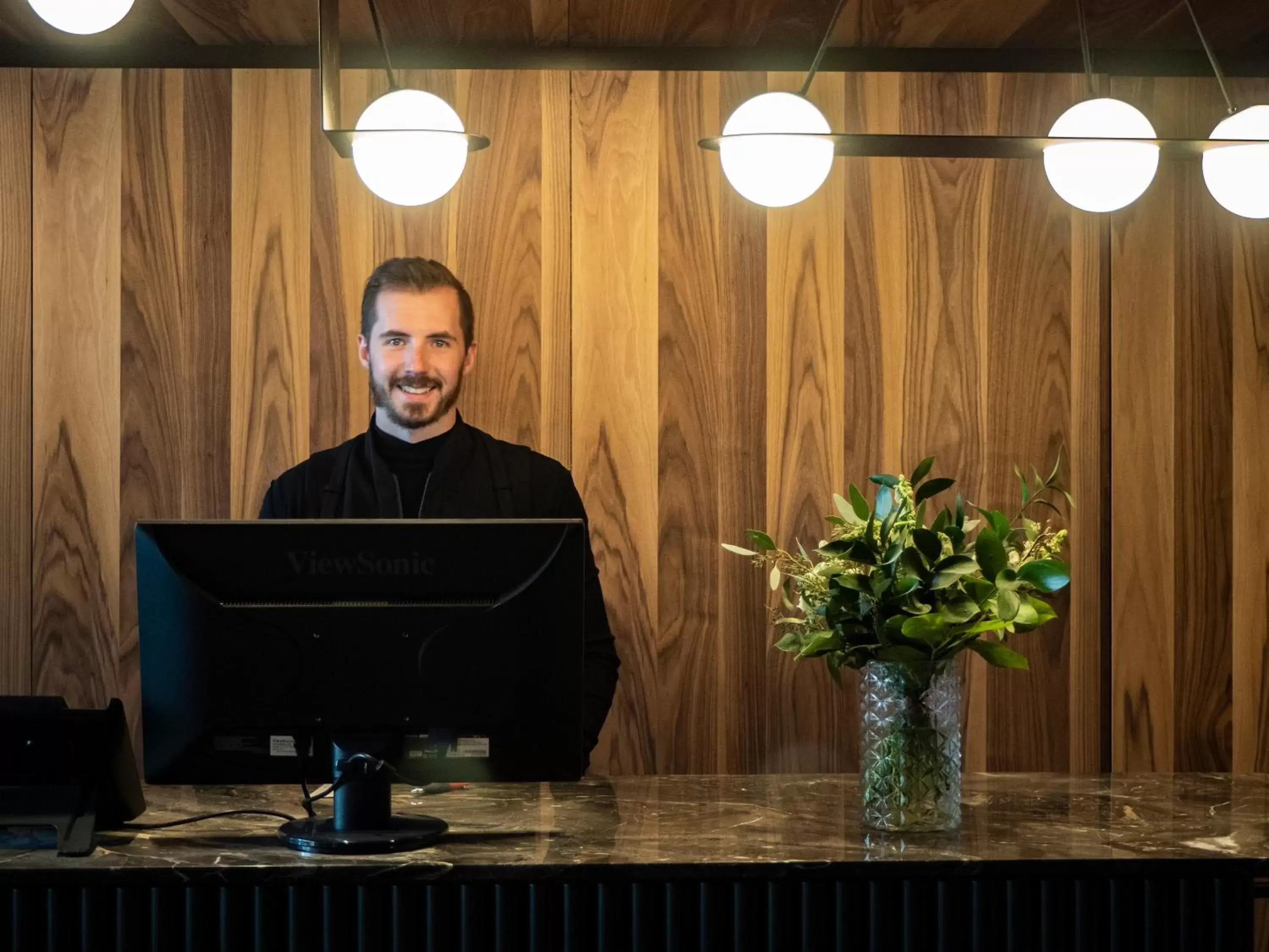 Staff, Lobby/Reception in Hôtel Le Germain Montréal