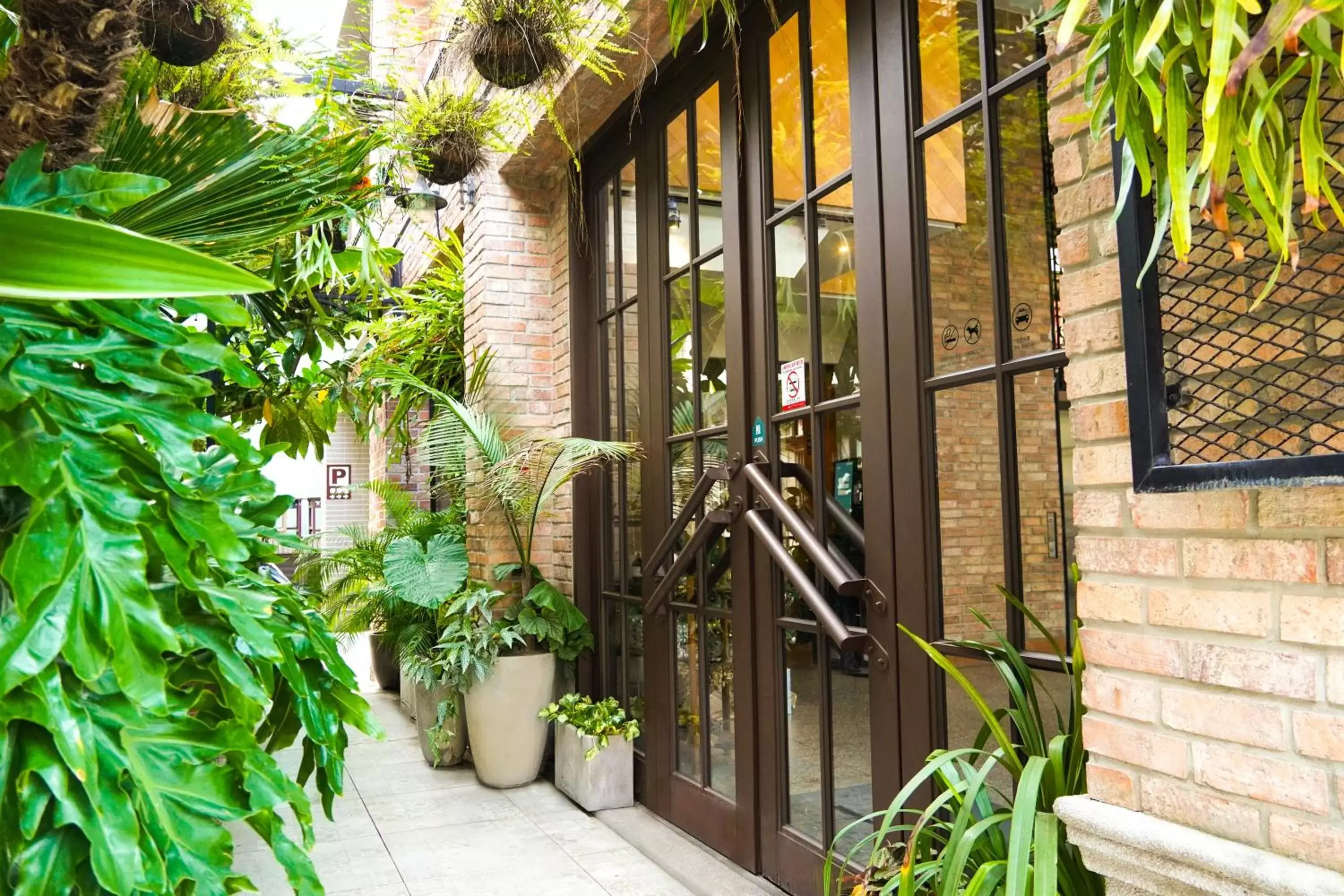 Facade/entrance in Central Land Hotel