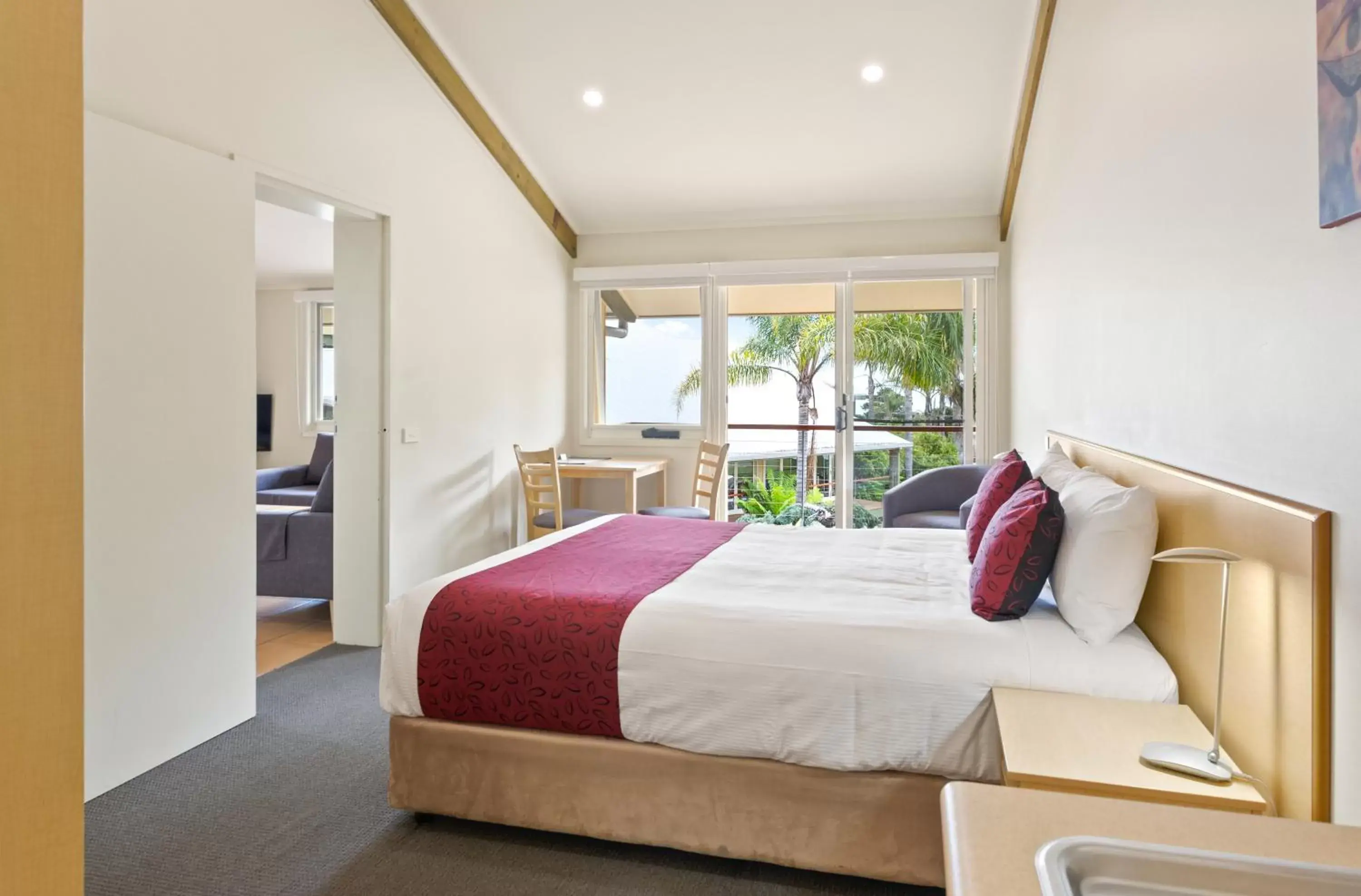 Tathra Beach House Holiday Apartments