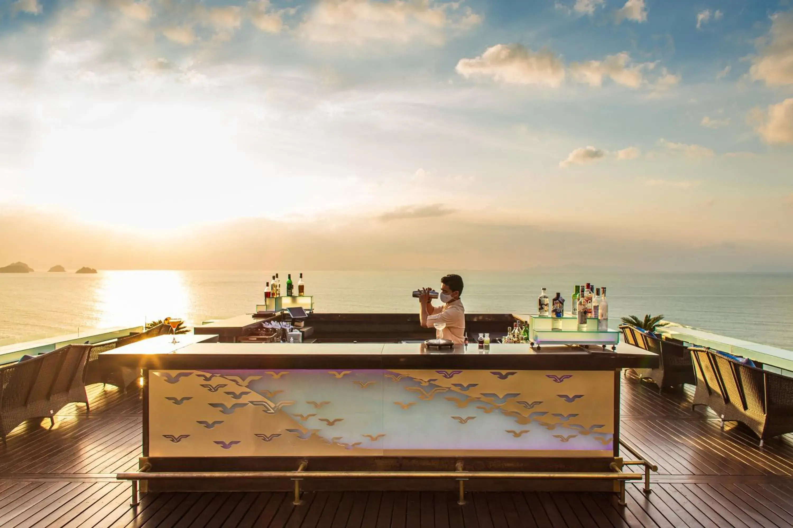 Lounge or bar in InterContinental Koh Samui Resort, an IHG Hotel Lounge or bar in InterContinental Koh Samui Resort, an IHG Hotel
