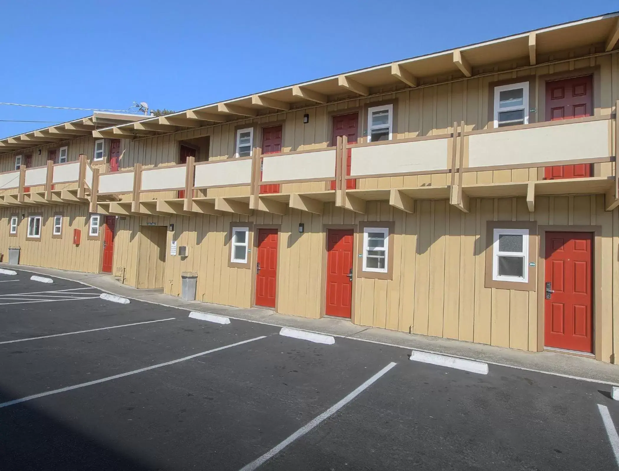 Facade/entrance, Property Building in Silver Surf Motel