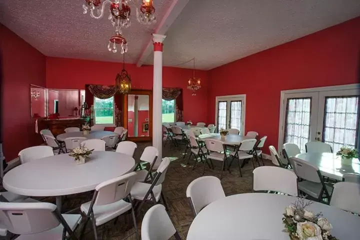 Restaurant/Places to Eat in Rabbit Creek Bed & Breakfast