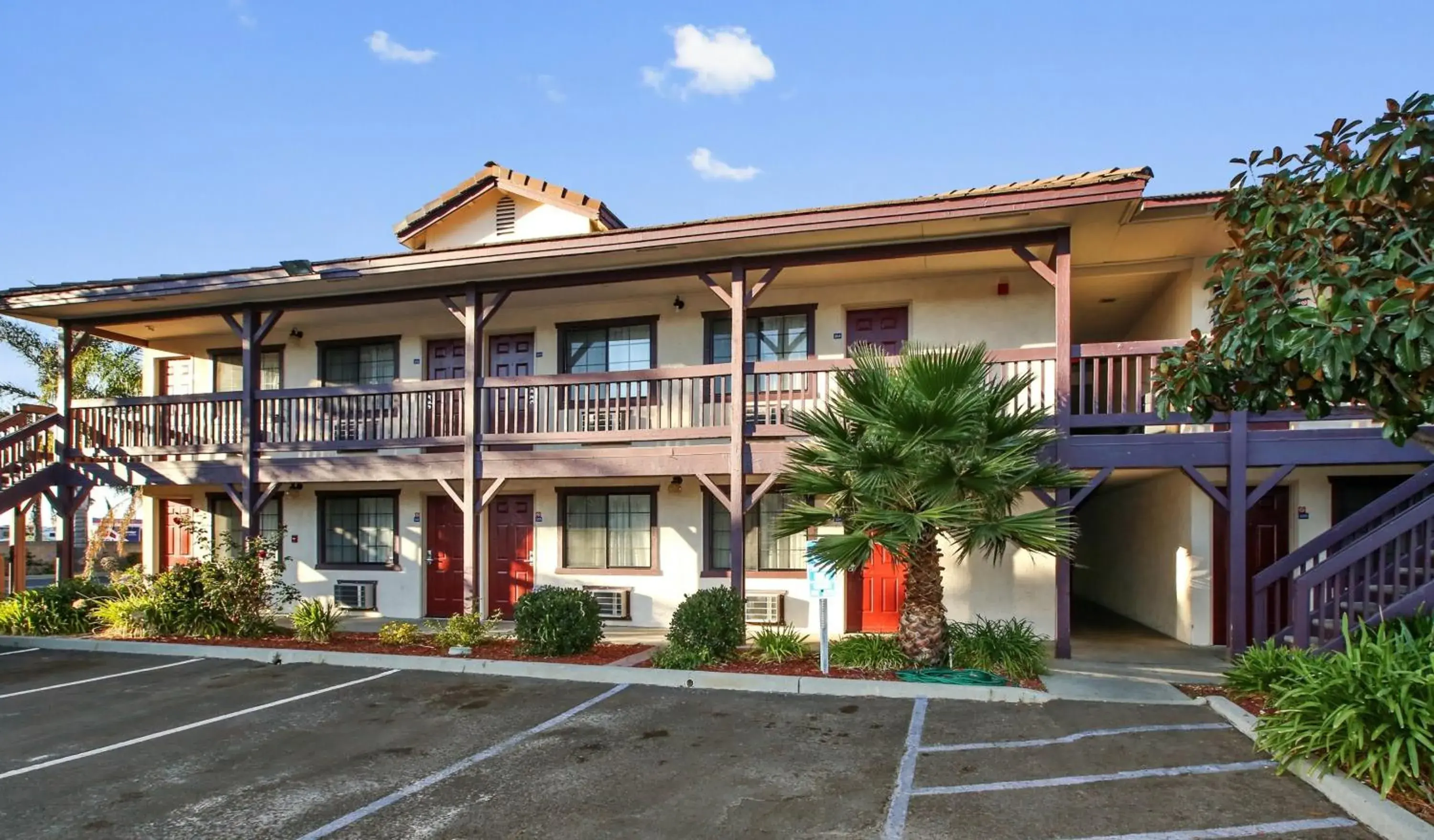 Property Building in Red Roof Inn Lompoc