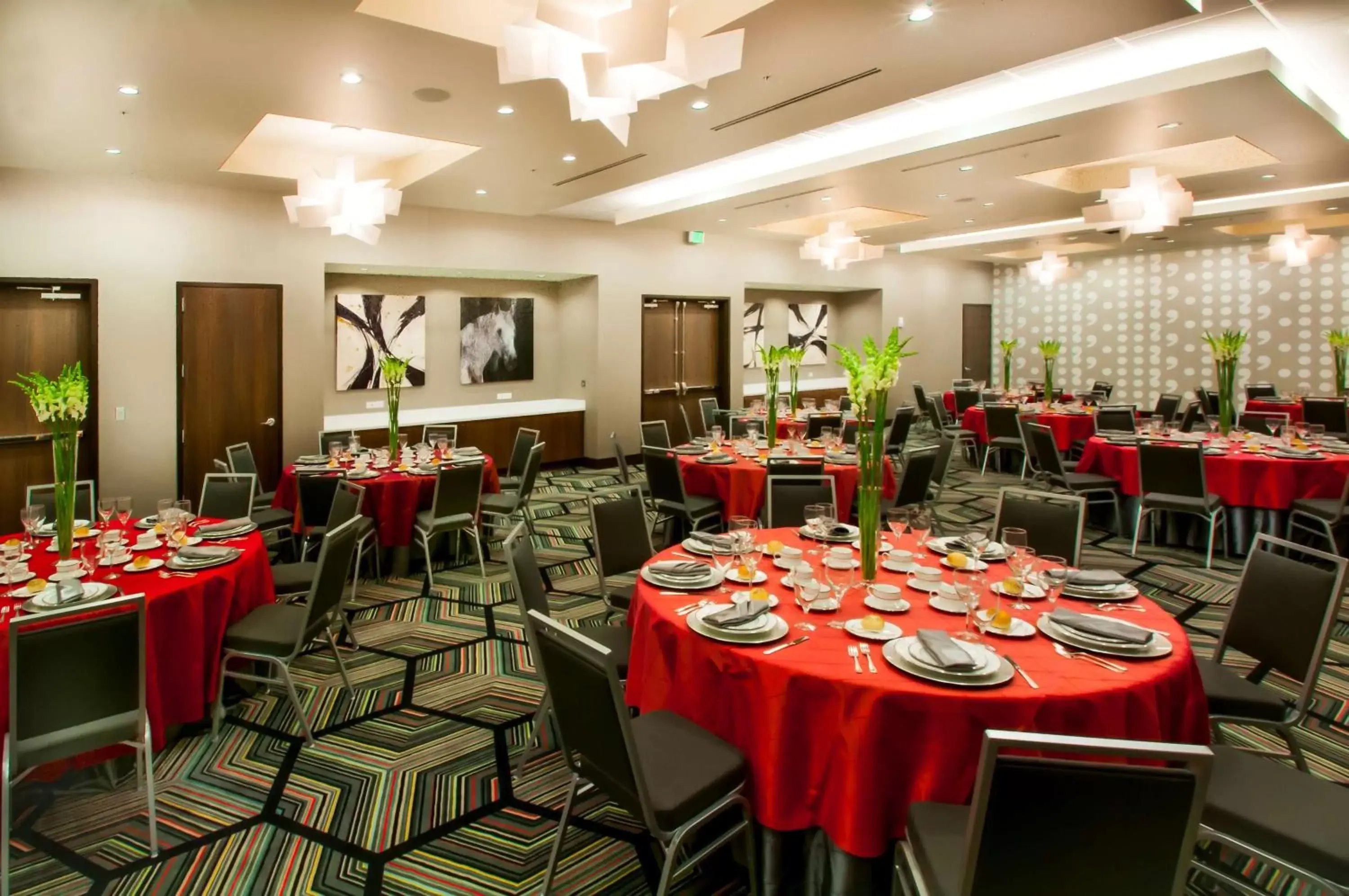 Meeting/conference room, Restaurant/Places to Eat in Homewood Suites- Denver Downtown Convention Center