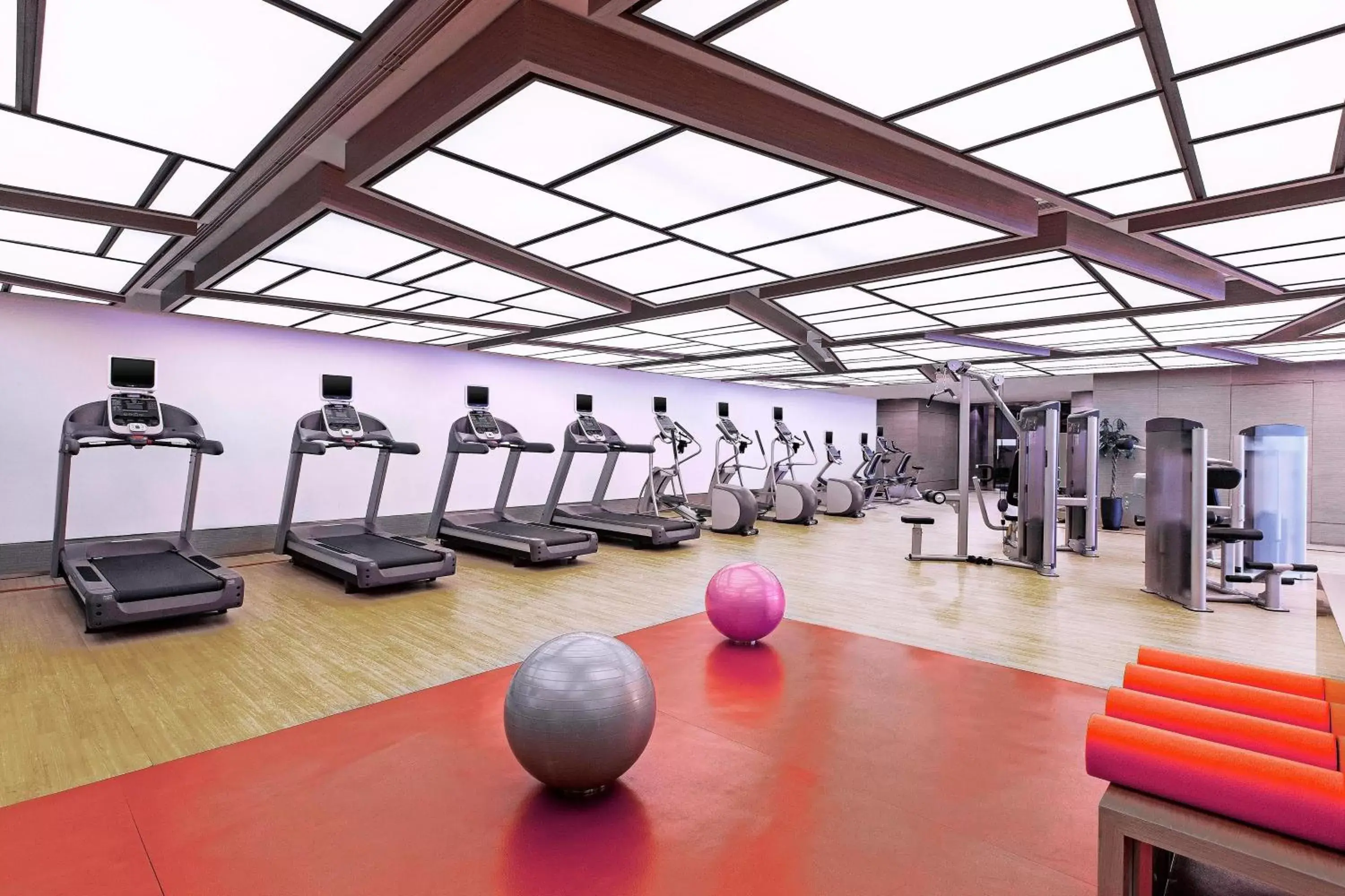 Fitness centre/facilities, Fitness Center/Facilities in Sheraton Grand Hangzhou Wetland Park Resort