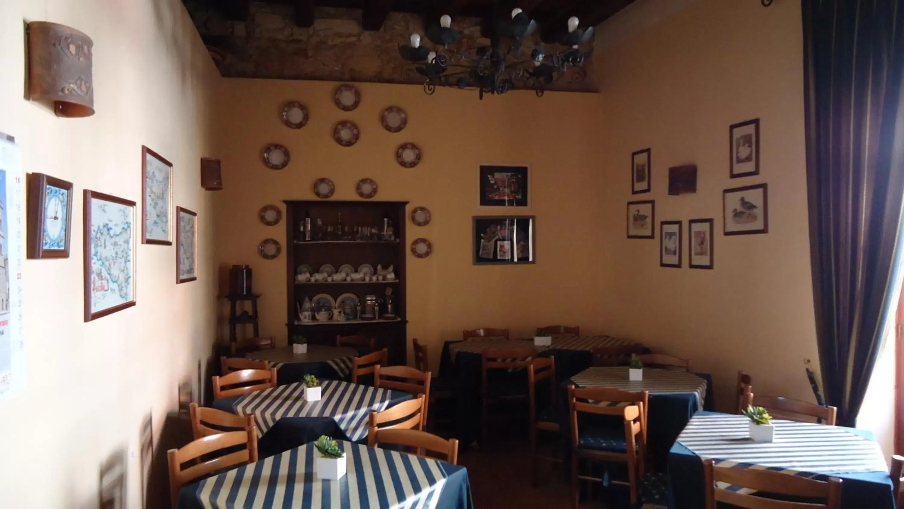 Restaurant/Places to Eat in Hotel Archimede Ortigia